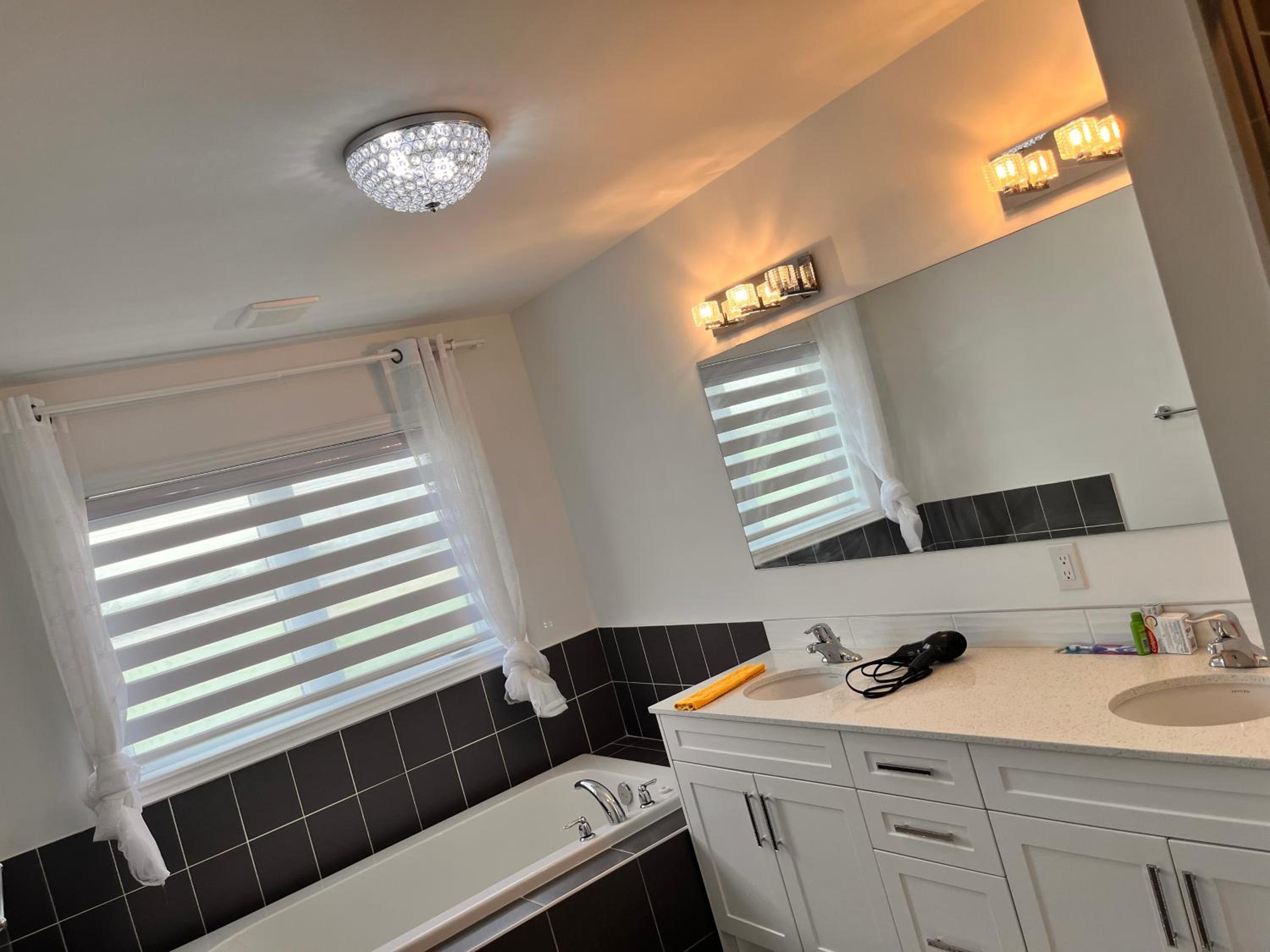 Beautifully furnished whole house, 4 bedroom , 4 washrooms with new furnitures