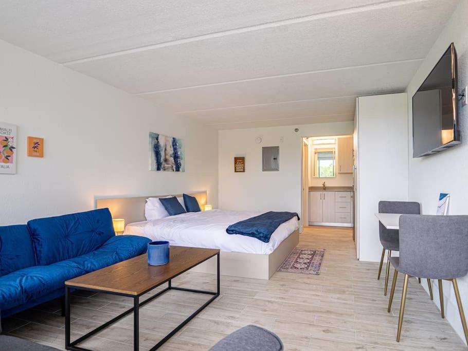 Orlando Paradise 1BR With view & minutes to Disney view 3