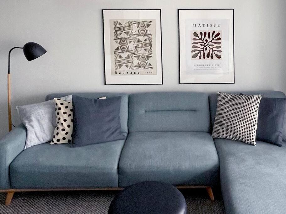 Stylish Executive City Pad w Parking and Pool