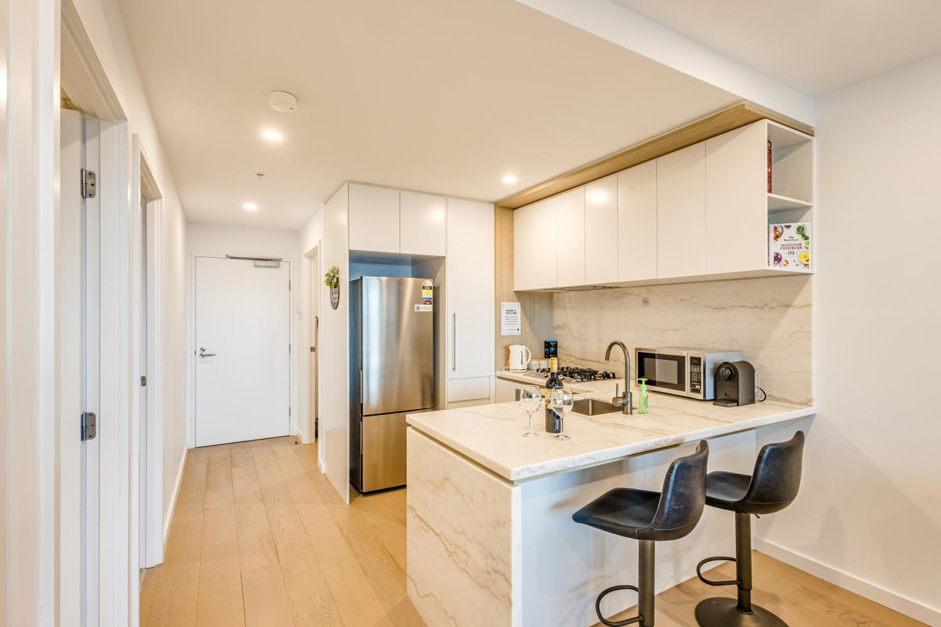 StayAU Cozy & Stylish 2BR Haven in Box Hill