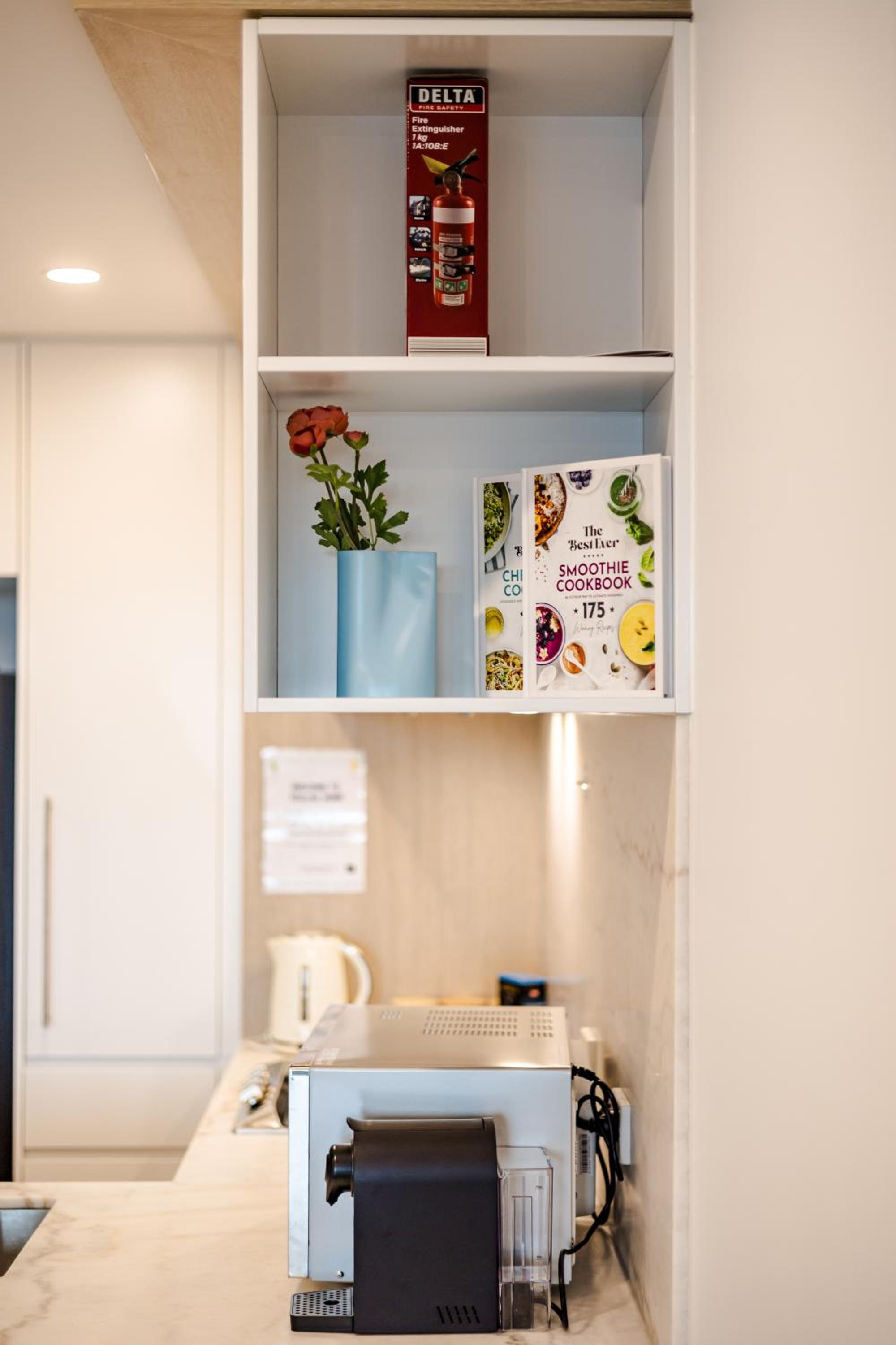 StayAU Cozy & Stylish 2BR Haven in Box Hill