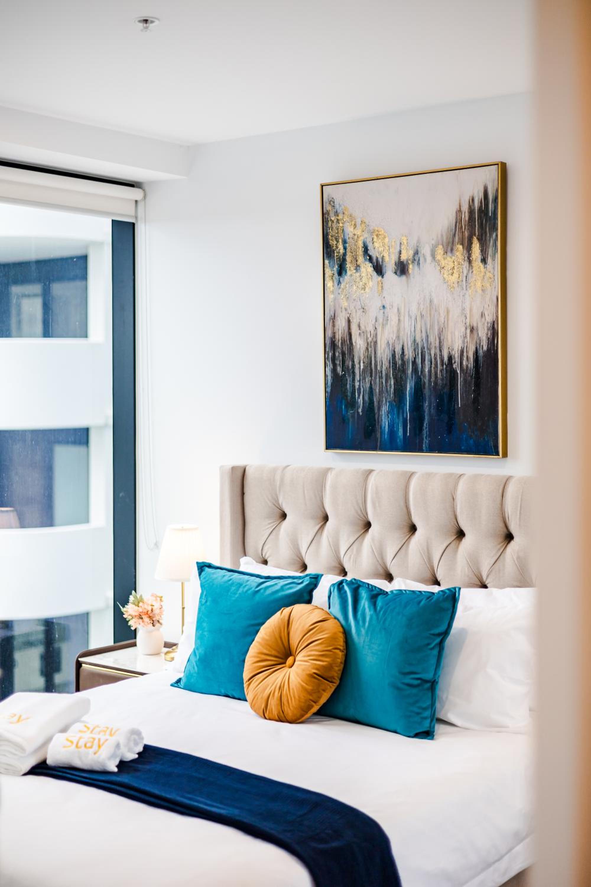 StayAU Cozy & Stylish 2BR Haven in Box Hill