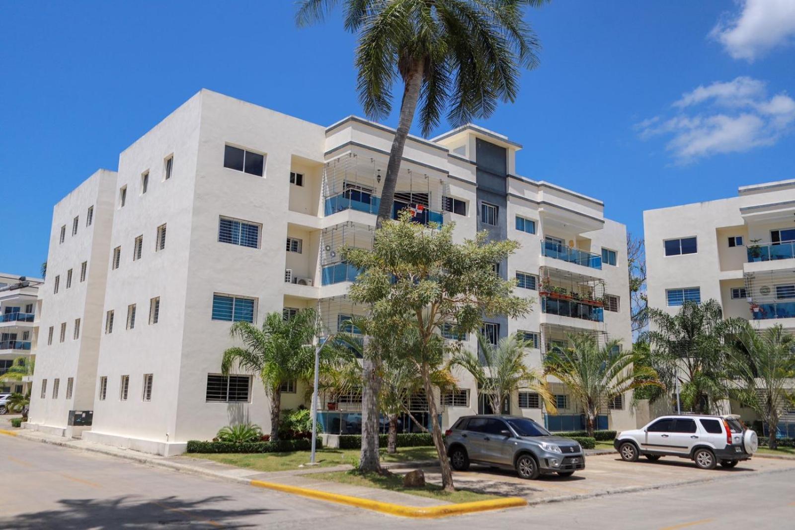 Hermoso apartamento con piscina