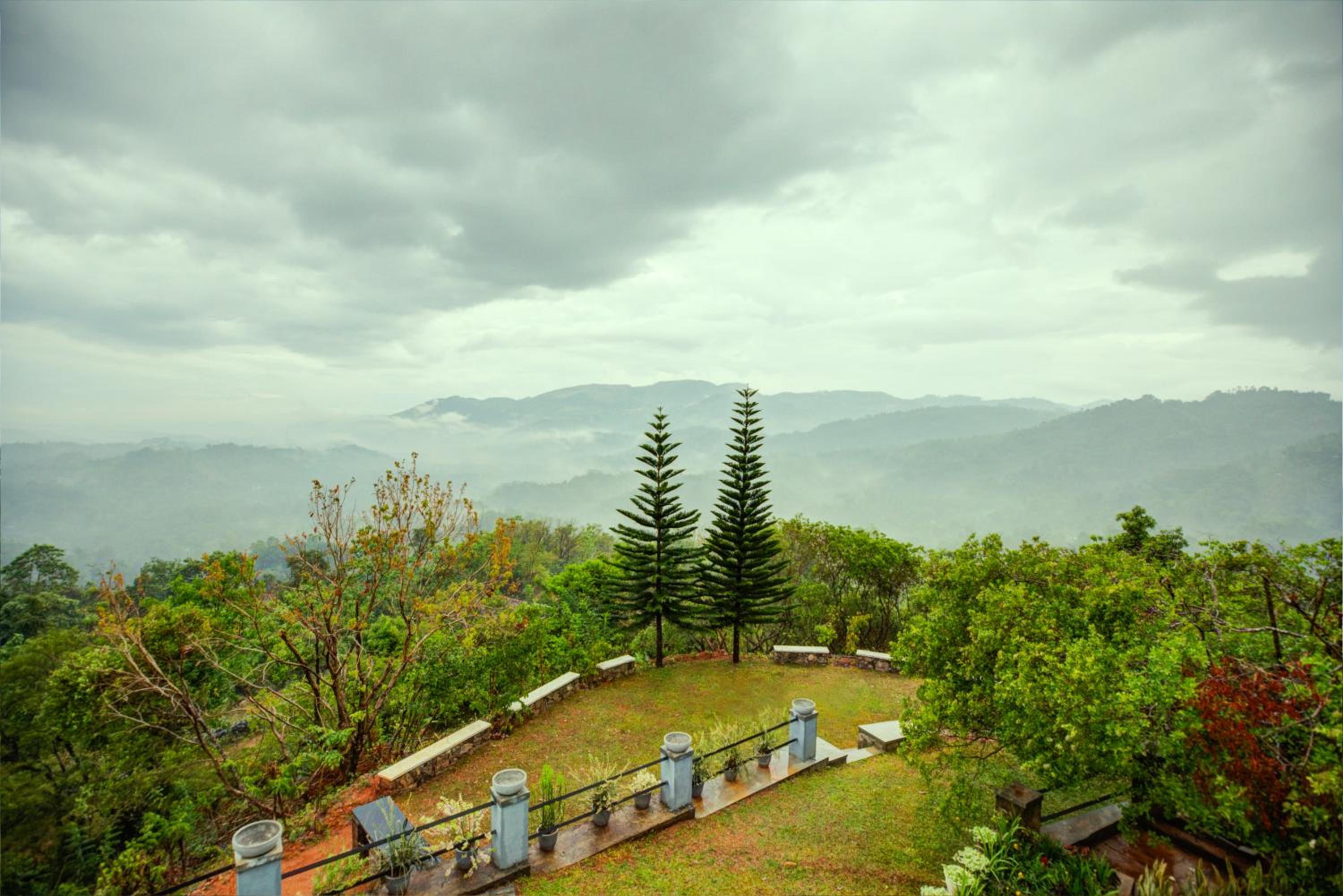 Rose Hill Bungalow view 4
