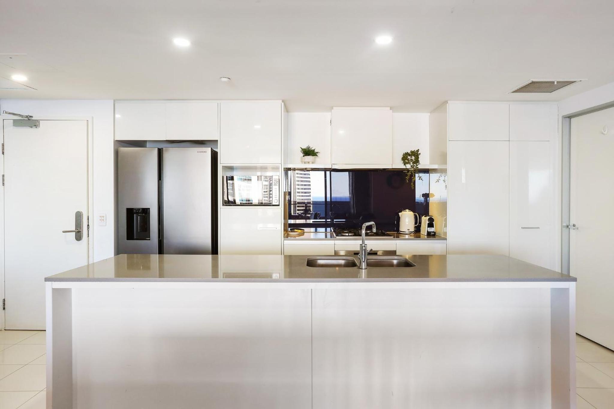 Circle on Cavill 2, 3, 4 & 5 Bedroom SkyHomes & SUB PENTHOUSES by Gold Coast Holidays