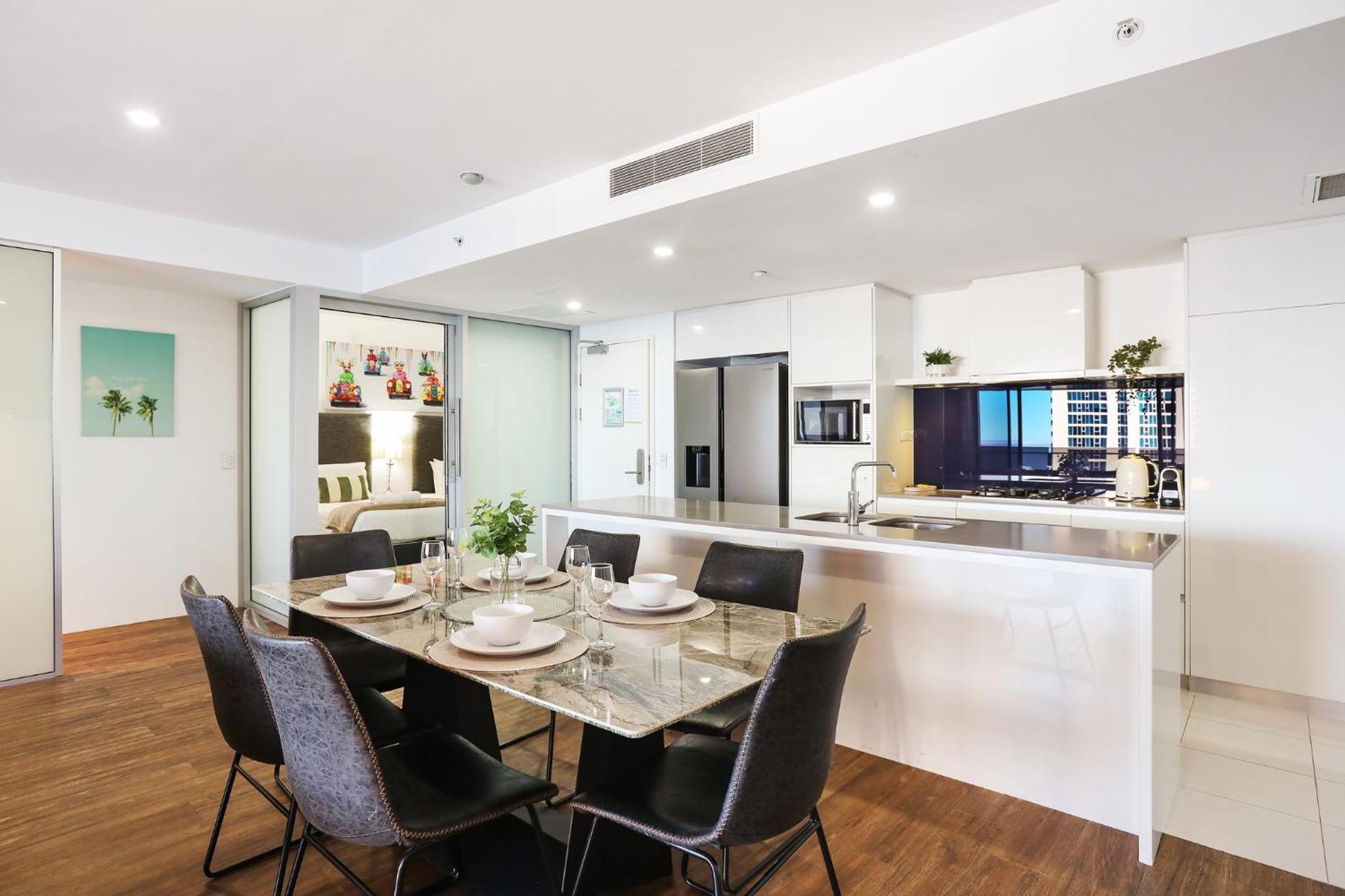 Circle on Cavill 2, 3, 4 & 5 Bedroom SkyHomes & SUB PENTHOUSES by Gold Coast Holidays