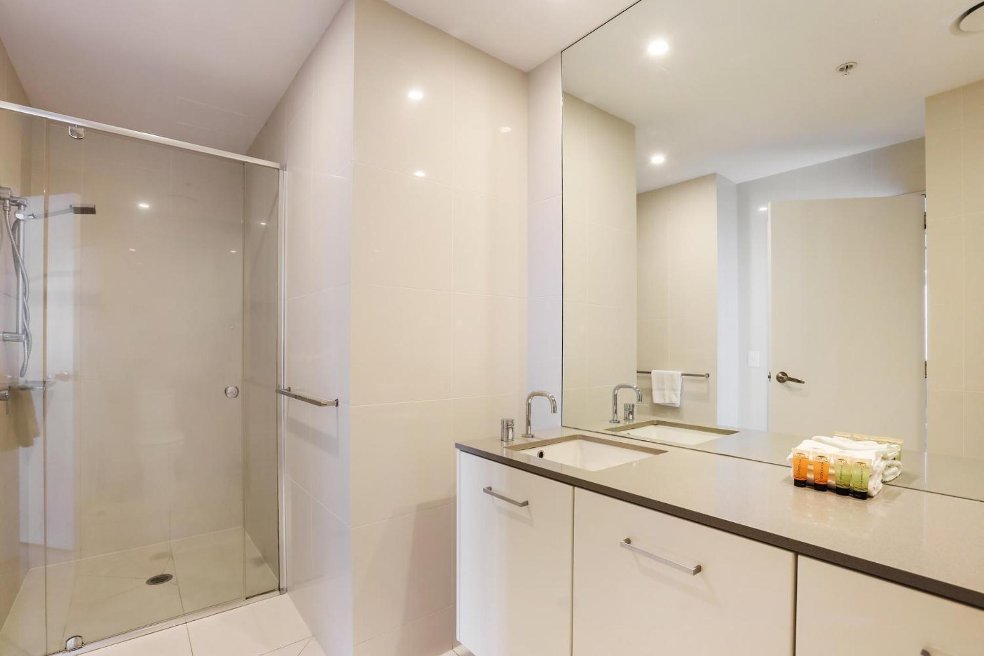 Circle on Cavill 2, 3, 4 & 5 Bedroom SkyHomes & SUB PENTHOUSES by Gold Coast Holidays