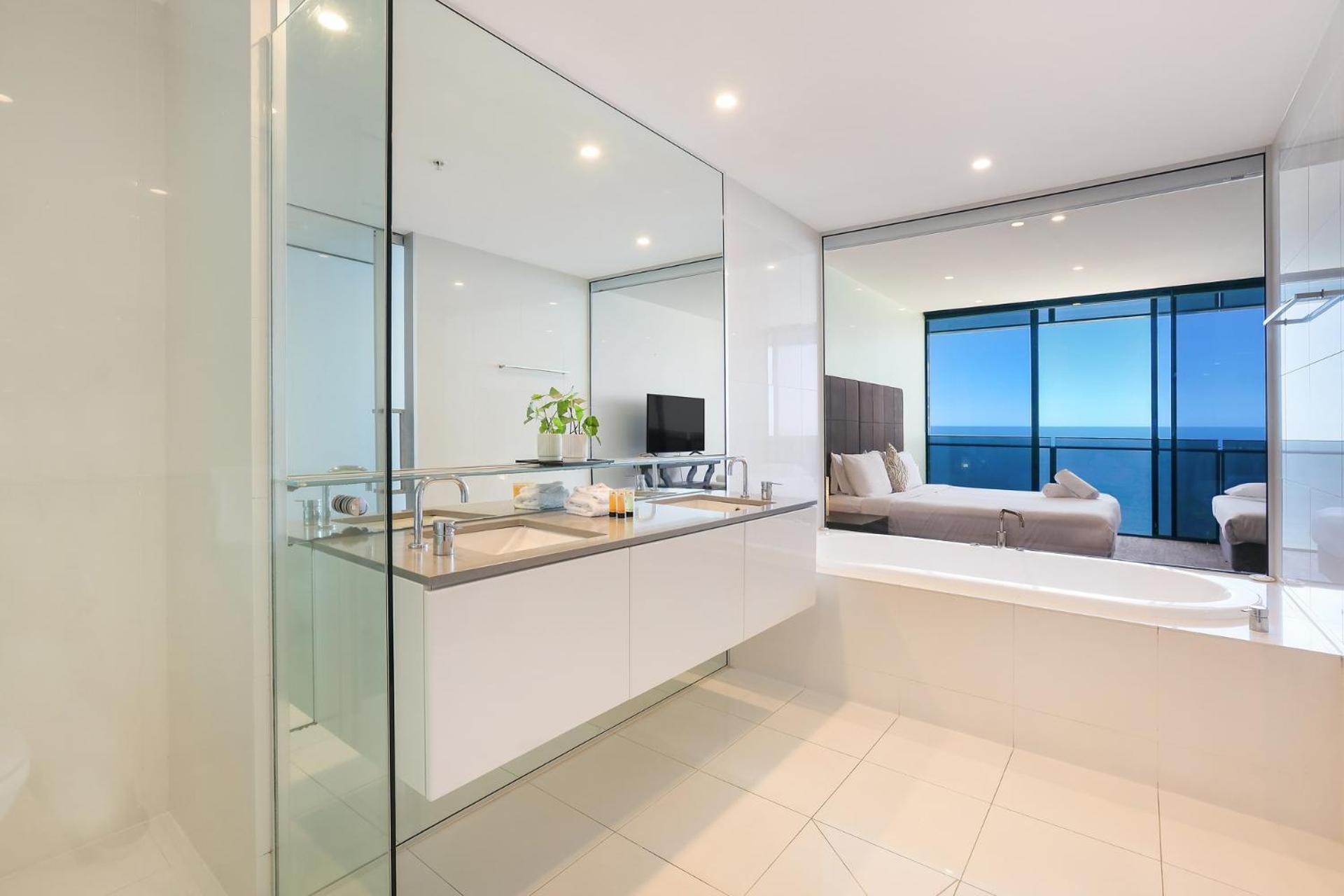 Circle on Cavill 2, 3, 4 & 5 Bedroom SkyHomes & SUB PENTHOUSES by Gold Coast Holidays