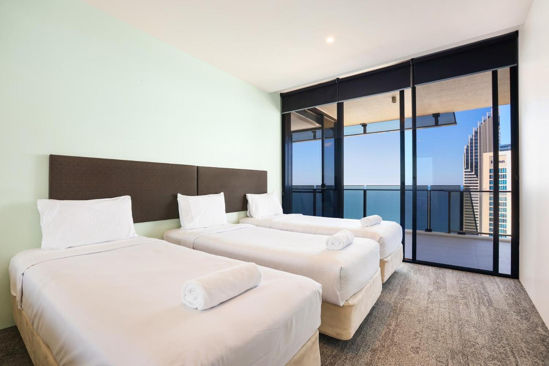 Circle on Cavill 2, 3, 4 & 5 Bedroom SkyHomes & SUB PENTHOUSES by Gold Coast Holidays