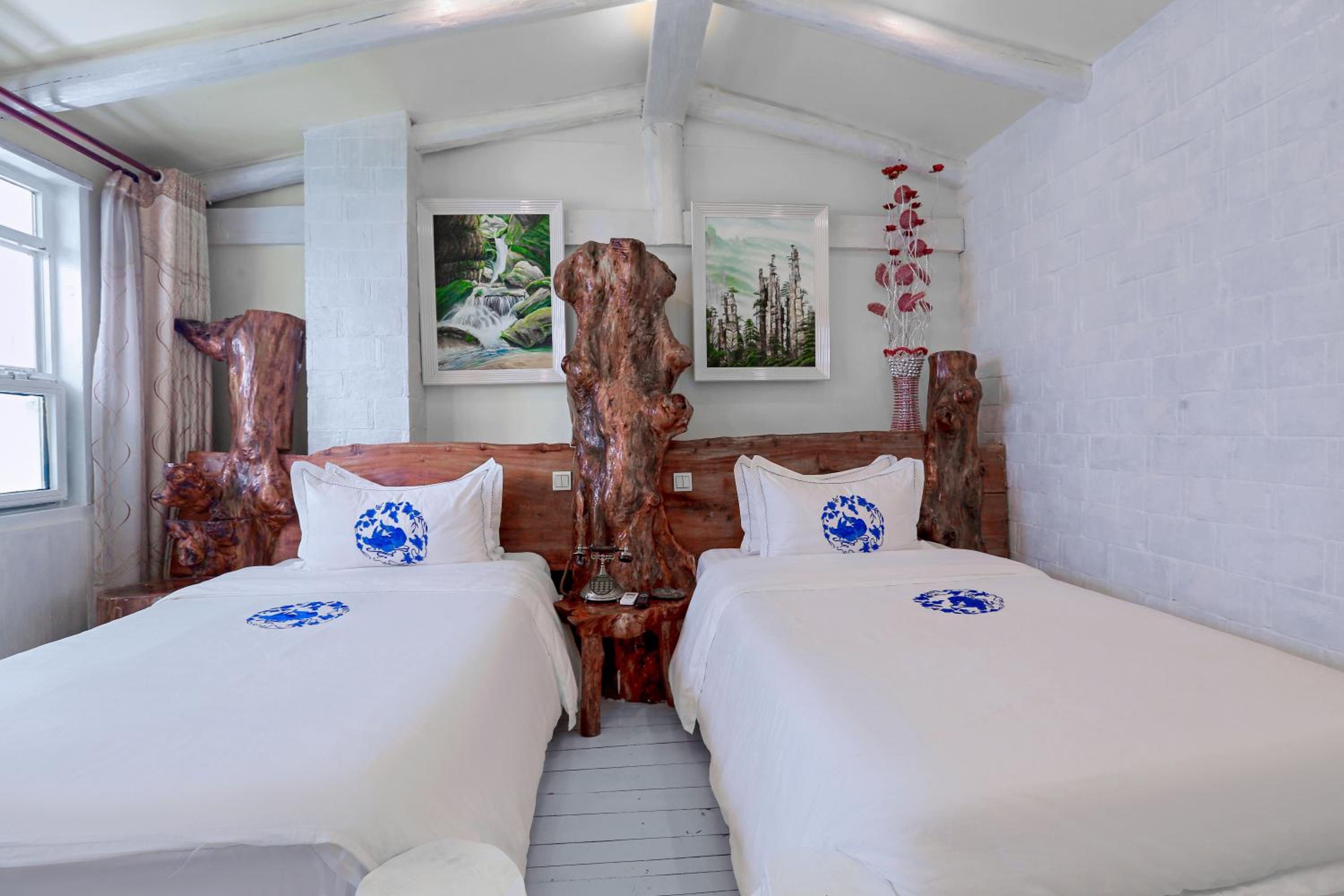 Zhoujia Hostel