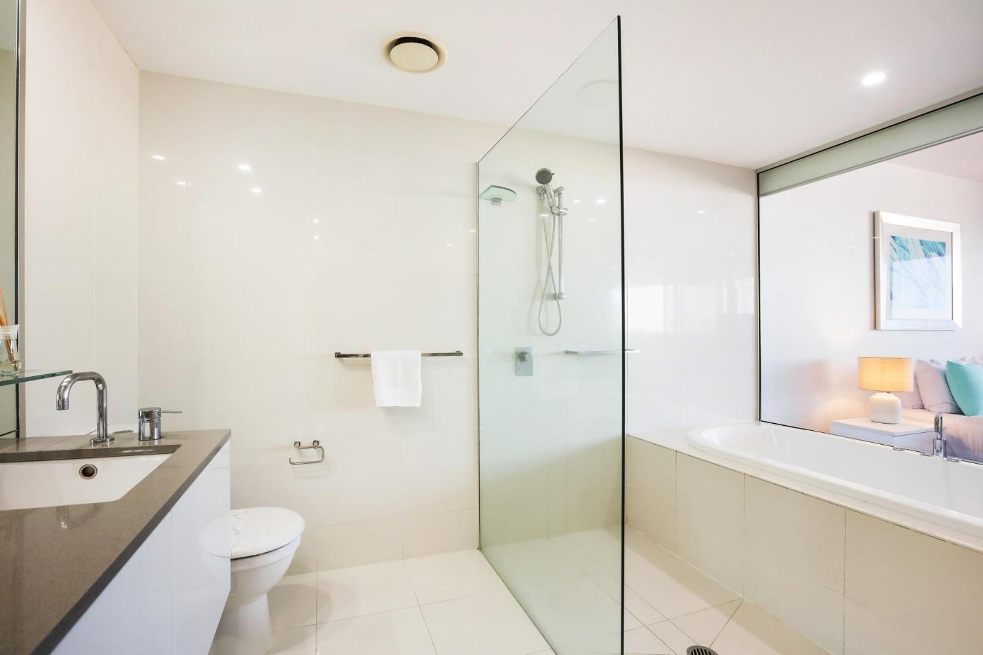 Circle on Cavill 2, 3, 4 & 5 Bedroom SkyHomes & SUB PENTHOUSES by Gold Coast Holidays