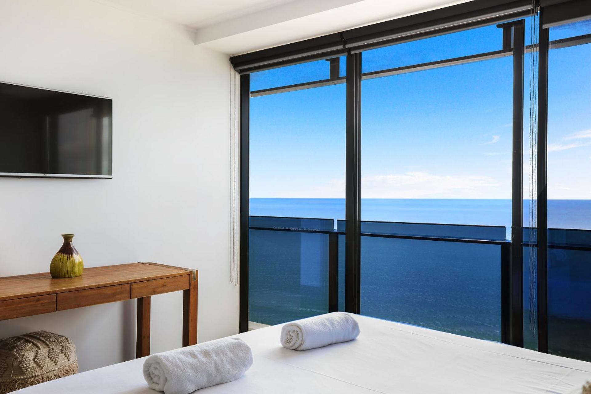 Circle on Cavill 2, 3, 4 & 5 Bedroom SkyHomes & SUB PENTHOUSES by Gold Coast Holidays