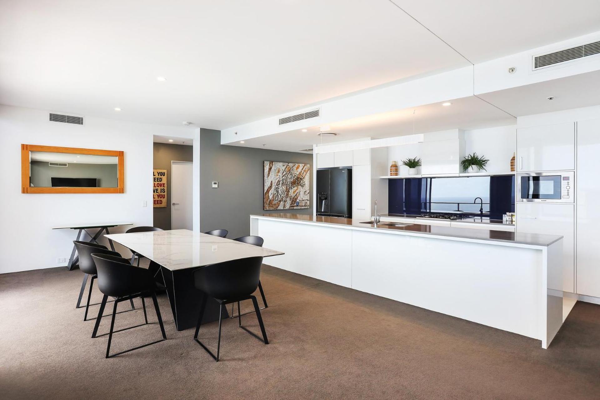 Circle on Cavill 2, 3, 4 & 5 Bedroom SkyHomes & SUB PENTHOUSES by Gold Coast Holidays