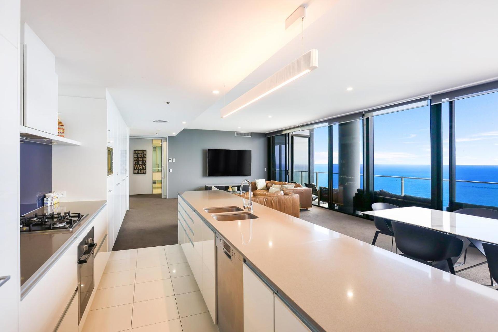 Circle on Cavill 2, 3, 4 & 5 Bedroom SkyHomes & SUB PENTHOUSES by Gold Coast Holidays