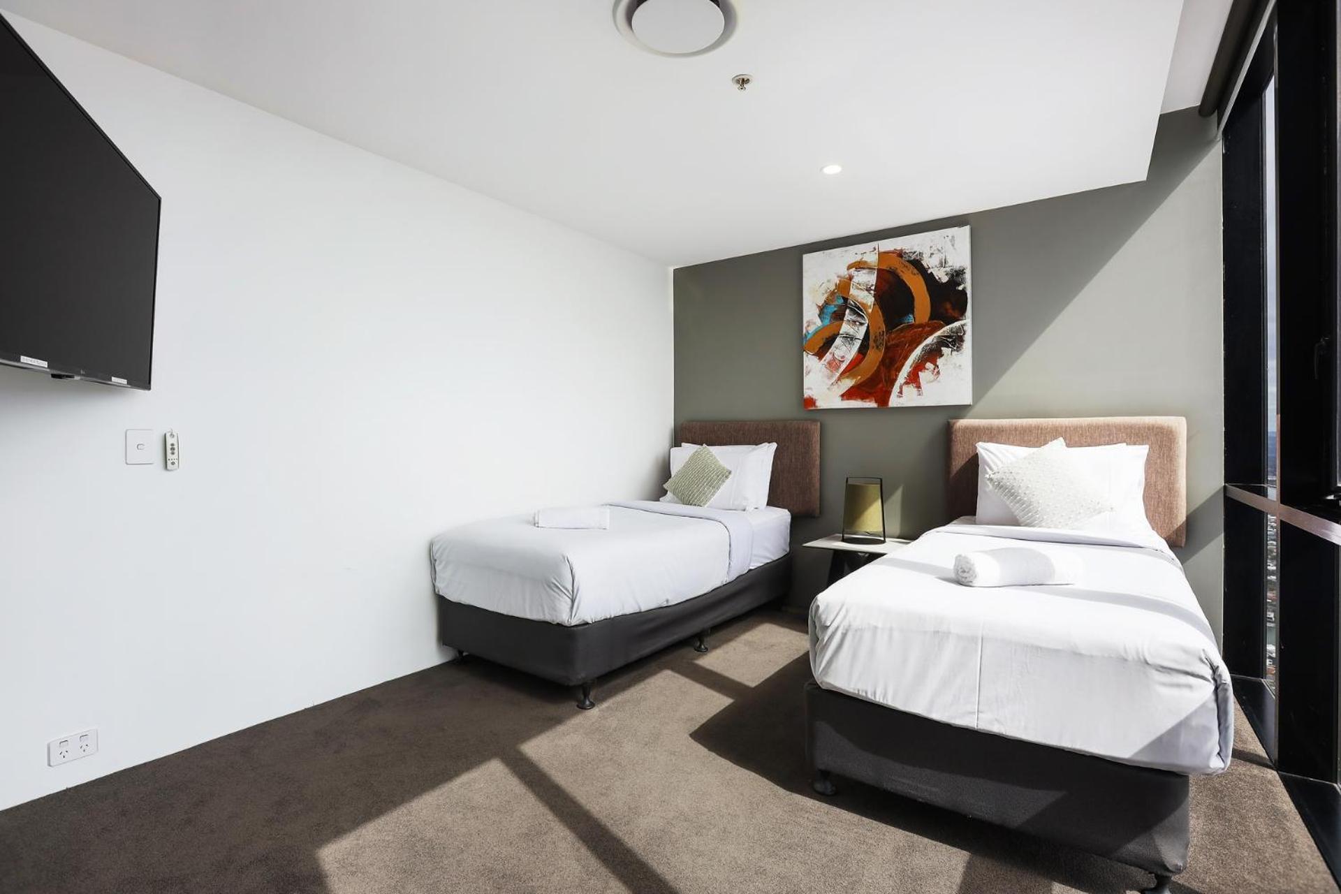 Circle on Cavill 2, 3, 4 & 5 Bedroom SkyHomes & SUB PENTHOUSES by Gold Coast Holidays
