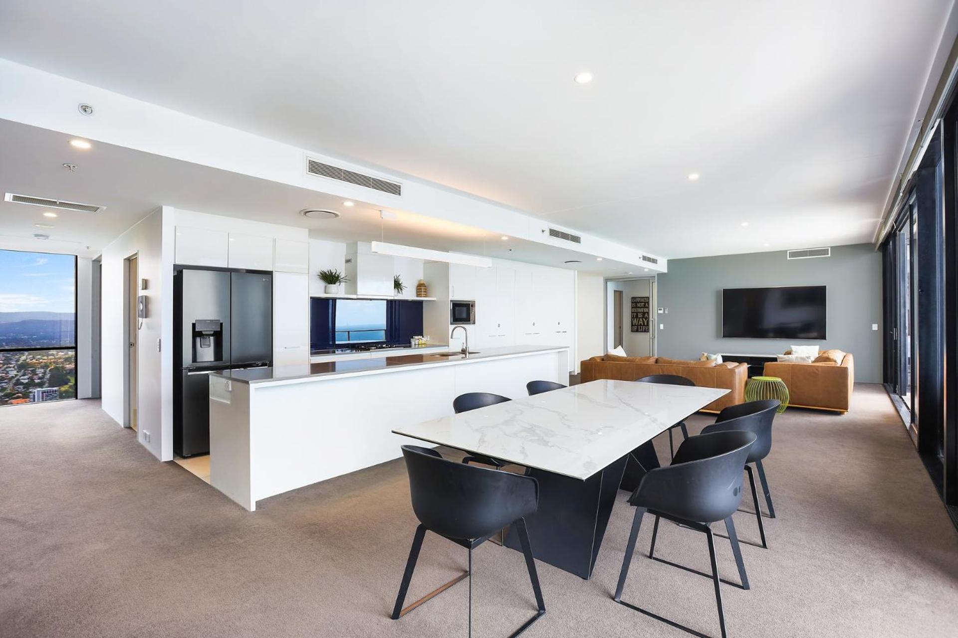 Circle on Cavill 2, 3, 4 & 5 Bedroom SkyHomes & SUB PENTHOUSES by Gold Coast Holidays