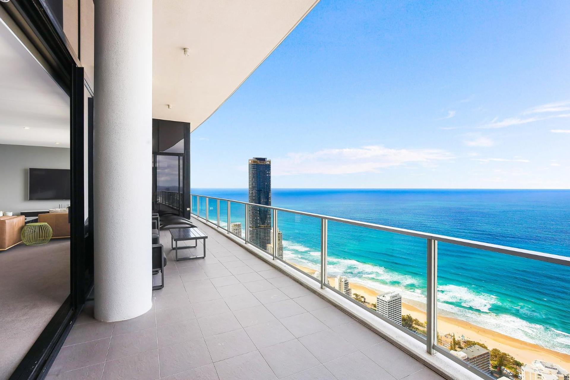 Circle on Cavill 2, 3, 4 & 5 Bedroom SkyHomes & SUB PENTHOUSES by Gold Coast Holidays