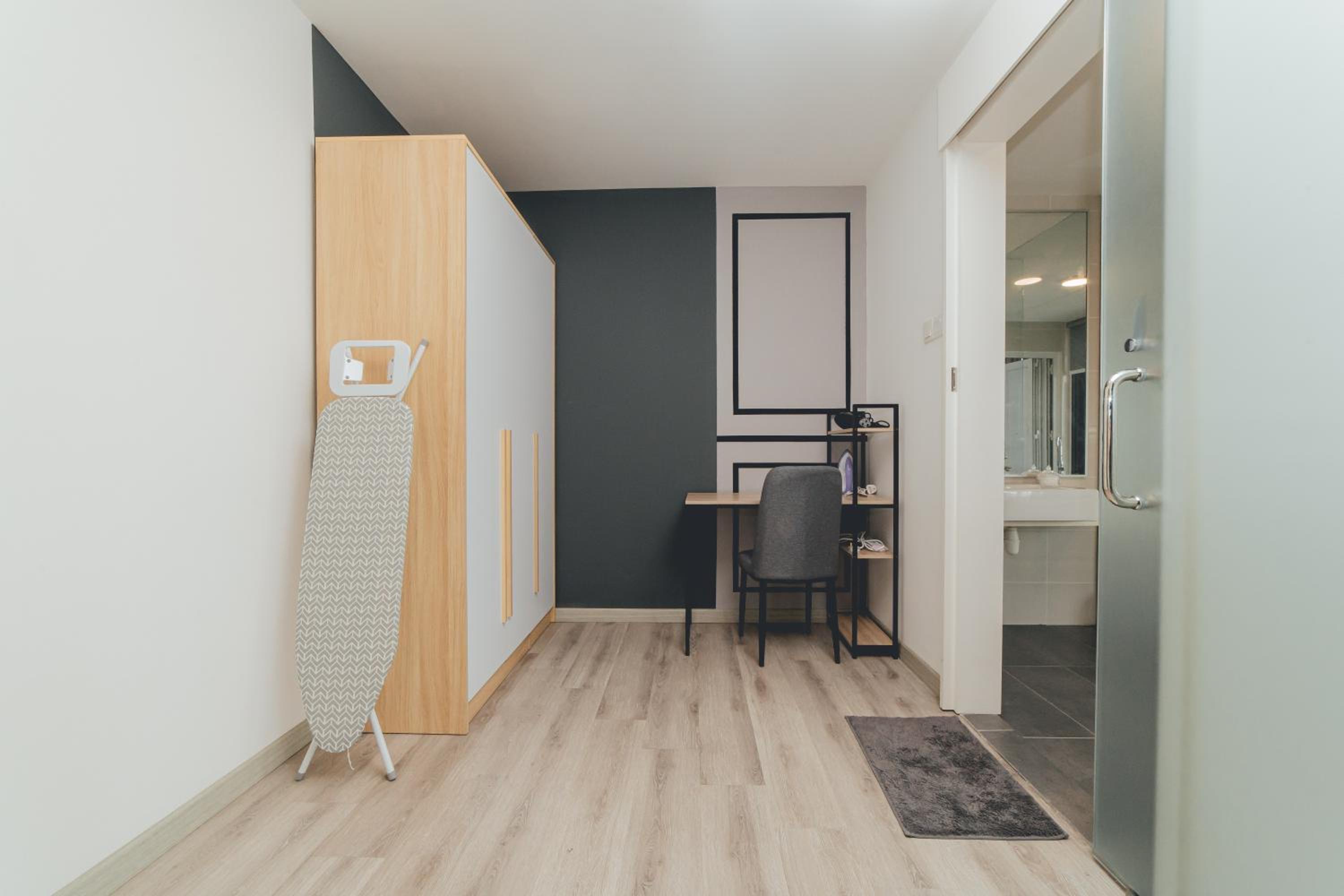 Mosaic Shapes Darker 3BR 8Pax w bathtub near midvalley