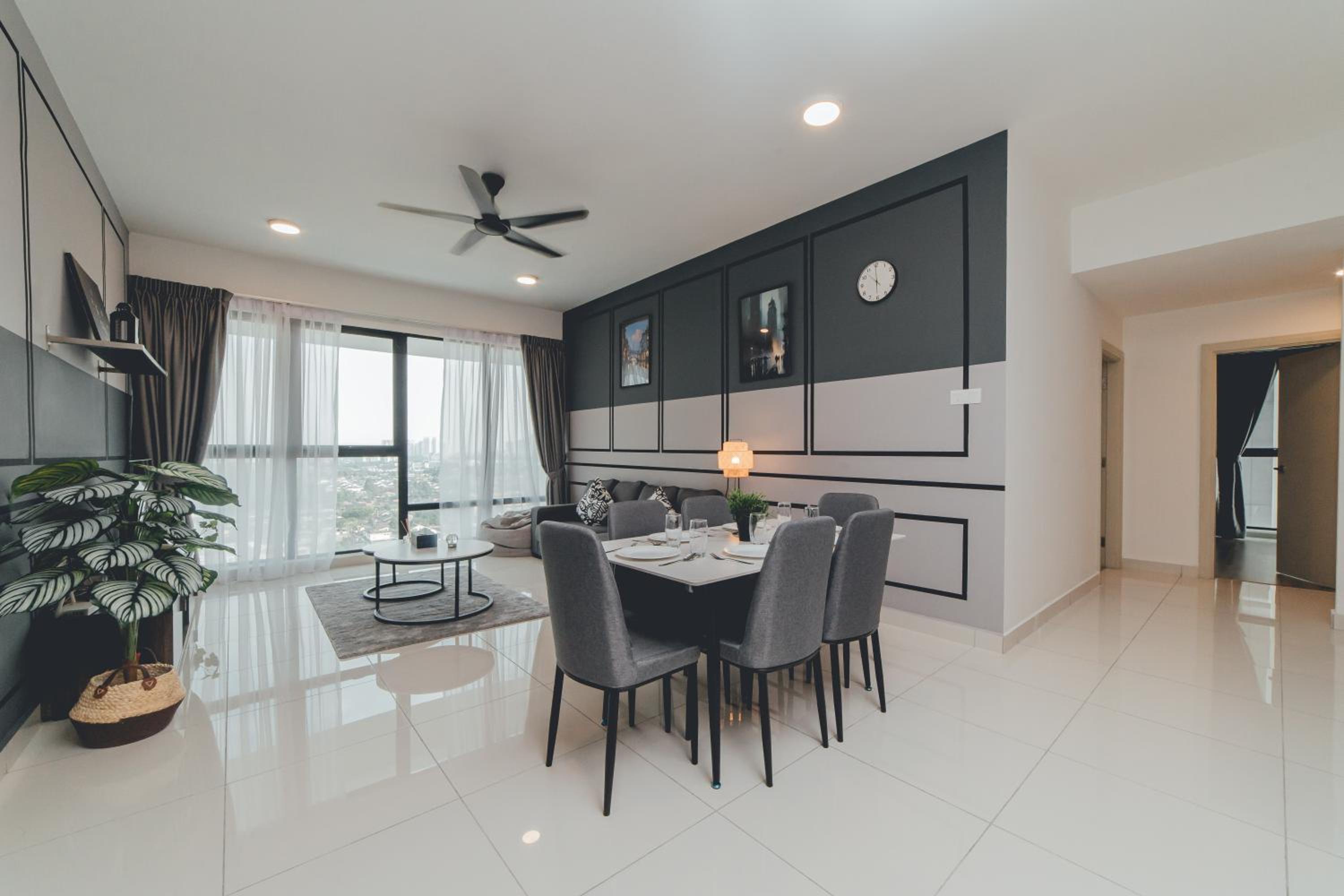 Mosaic Shapes Darker 3BR 8Pax w bathtub near midvalley