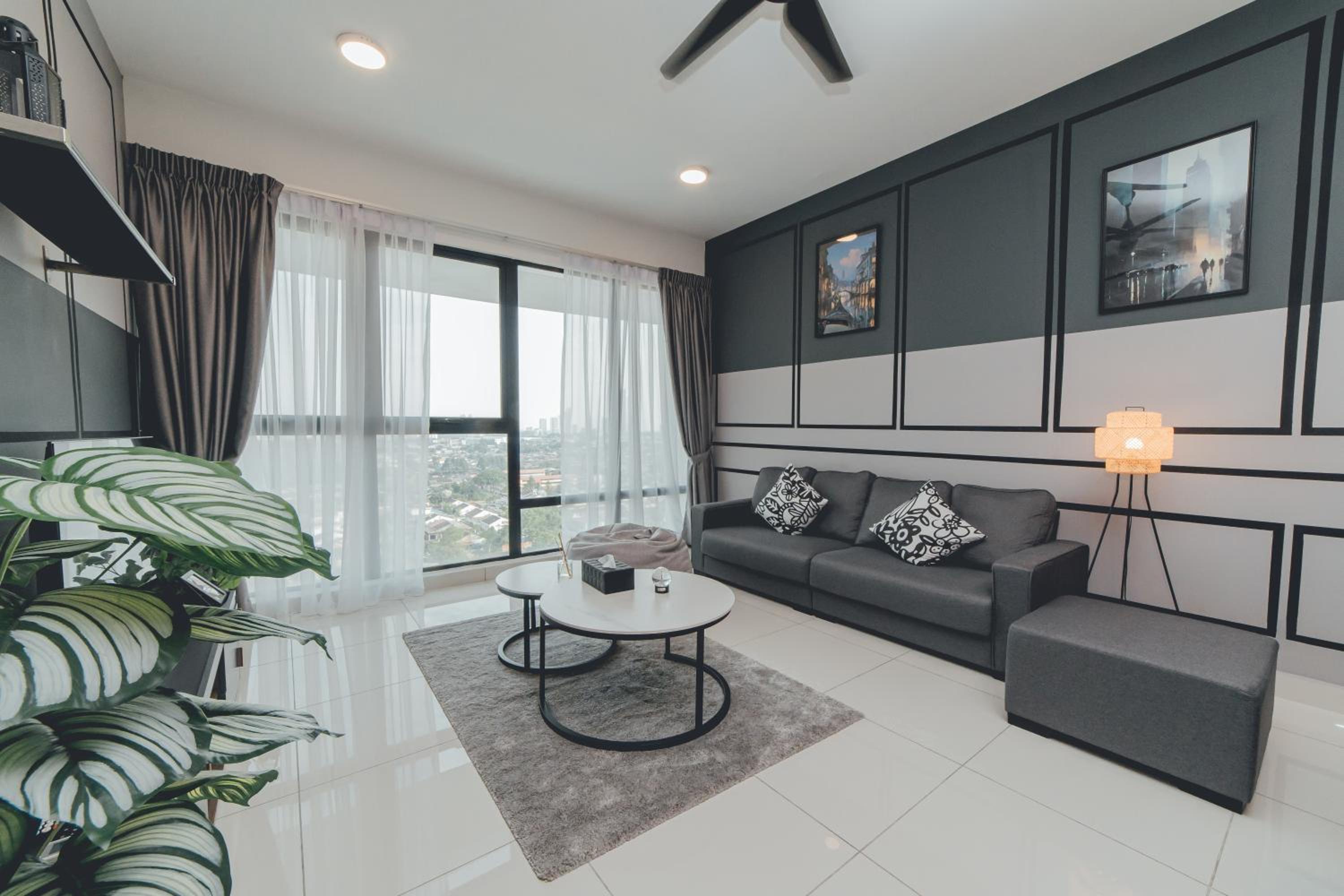 Mosaic Shapes Darker 3BR 8Pax w bathtub near midvalley
