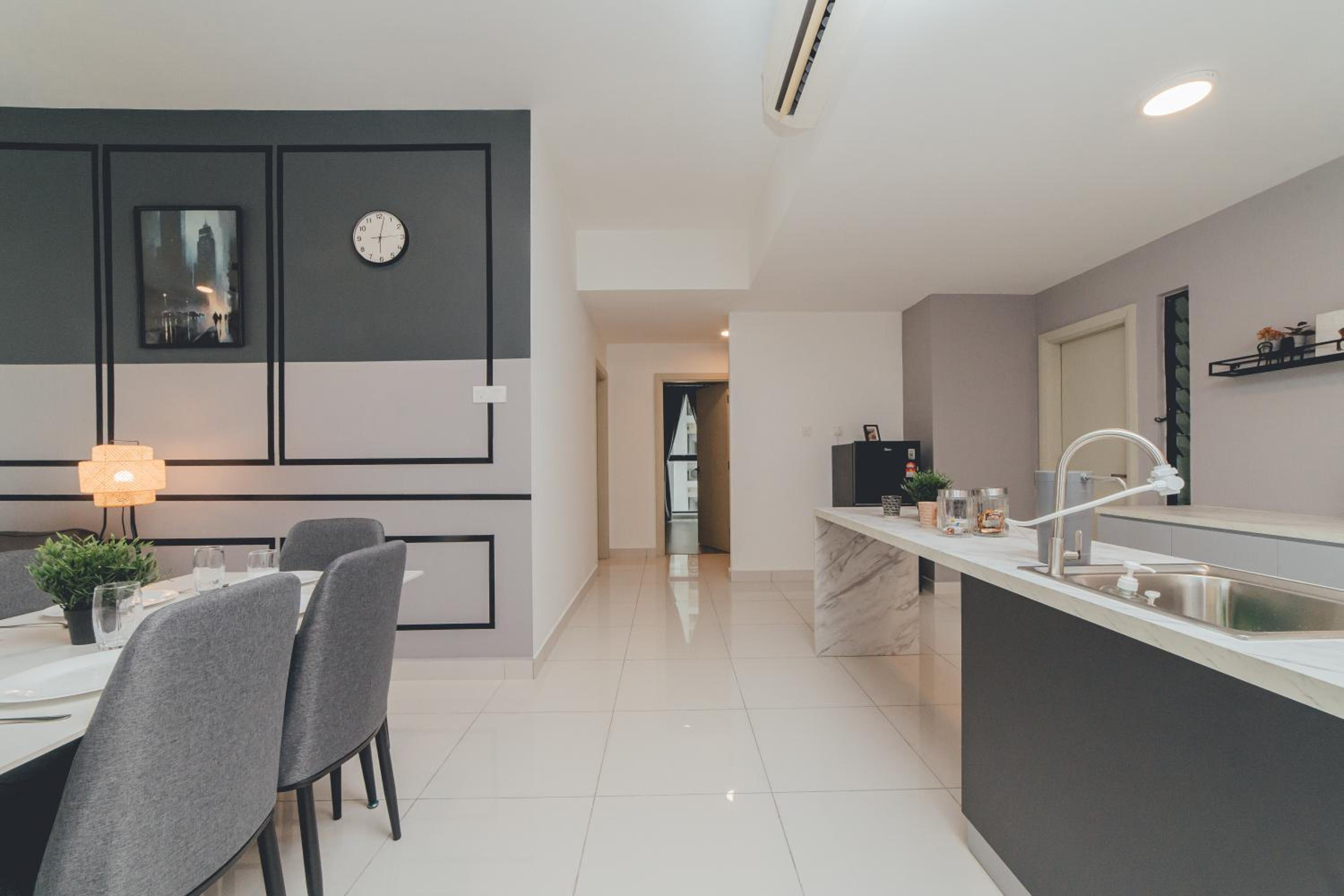 Mosaic Shapes Darker 3BR 8Pax w bathtub near midvalley