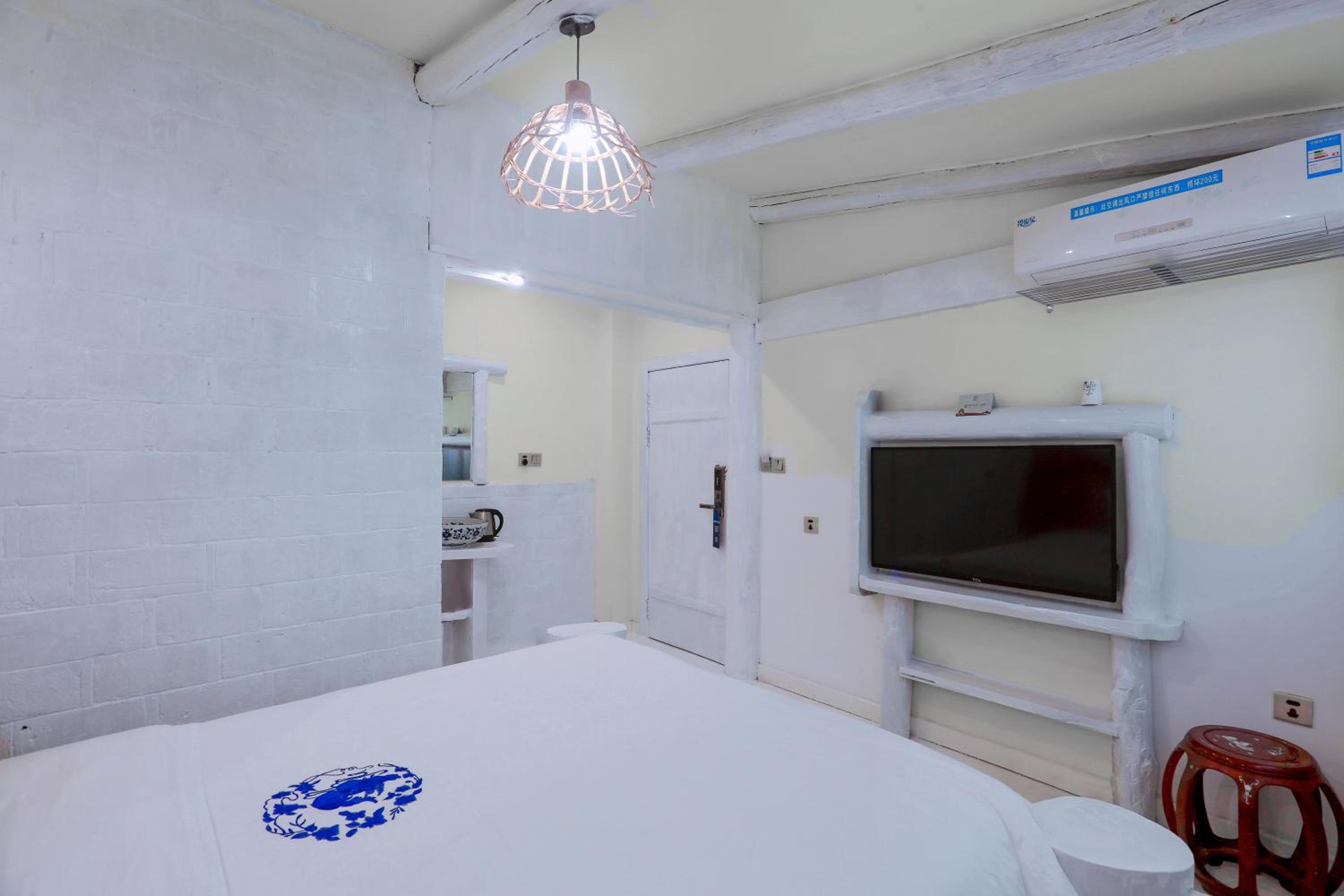 Zhoujia Hostel