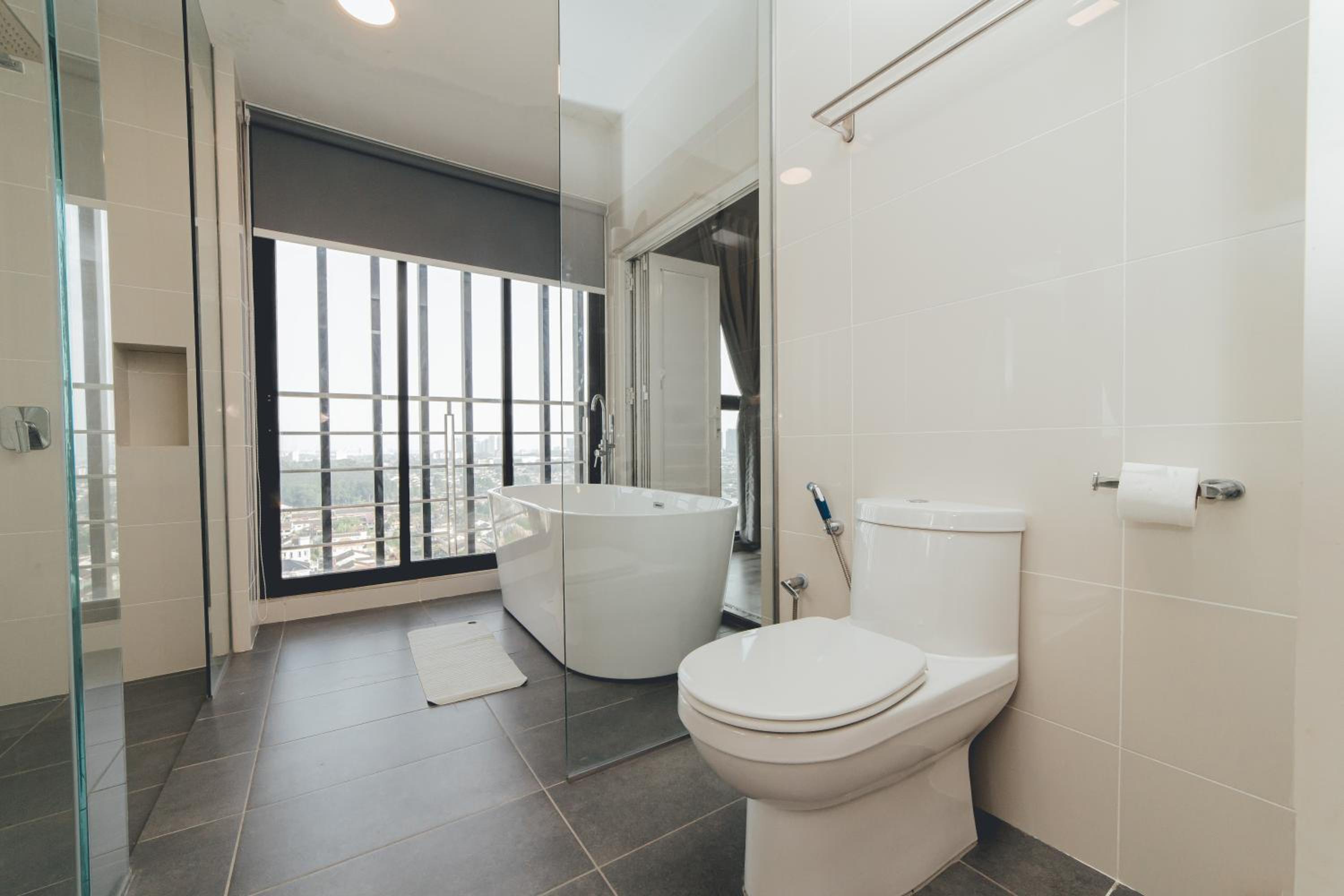Mosaic Shapes Darker 3BR 8Pax w bathtub near midvalley