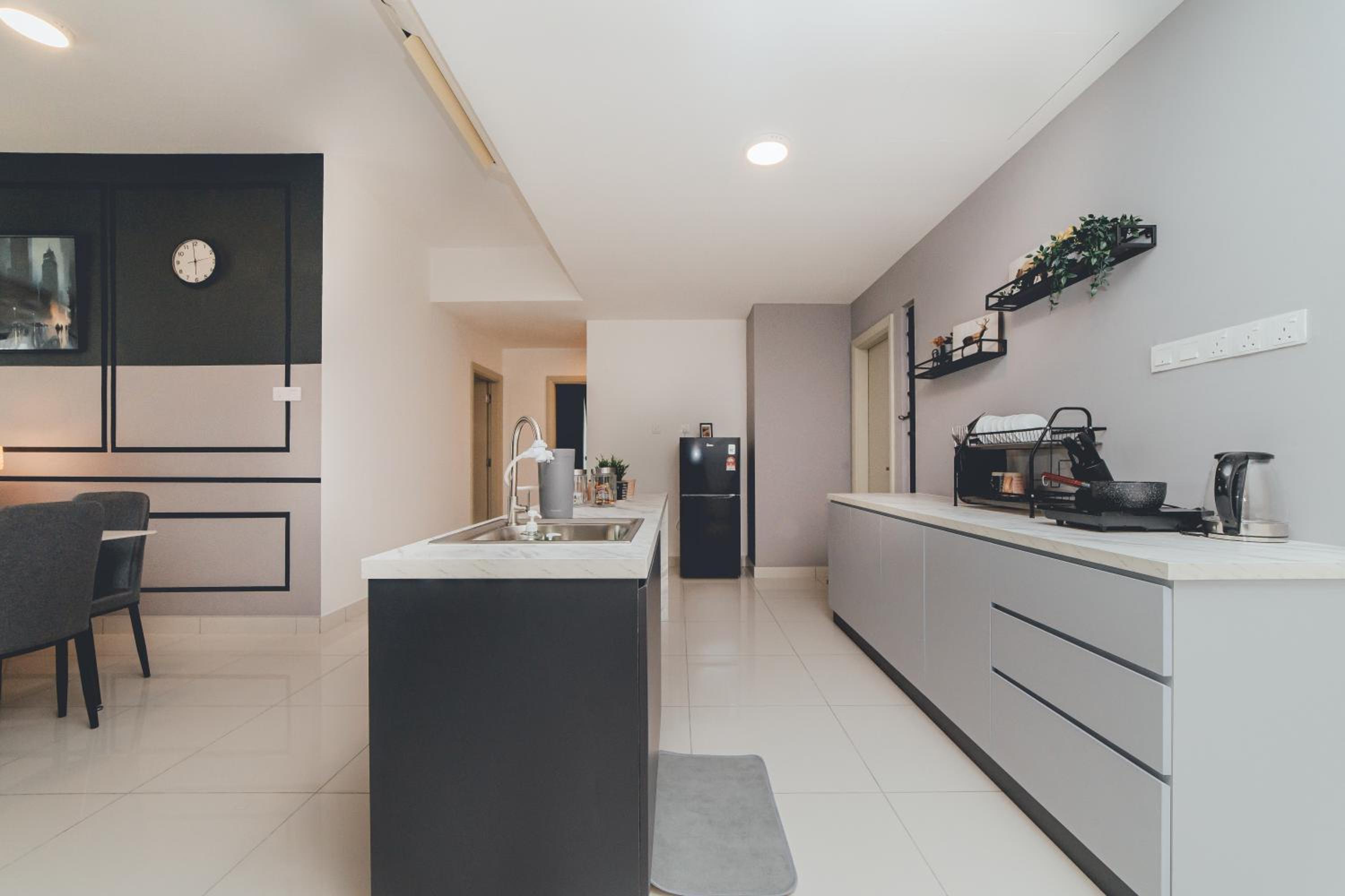 Mosaic Shapes Darker 3BR 8Pax w bathtub near midvalley