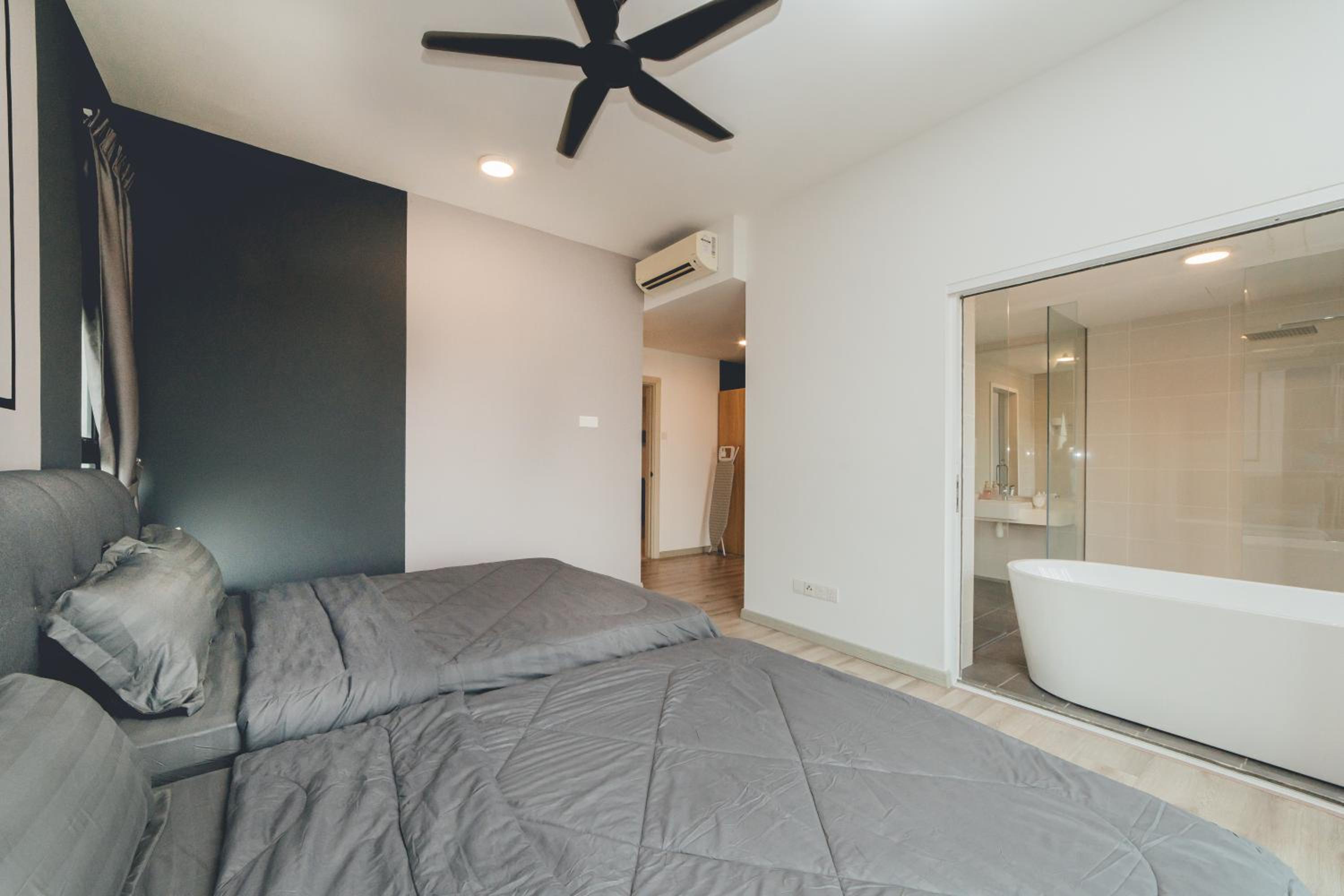 Mosaic Shapes Darker 3BR 8Pax w bathtub near midvalley