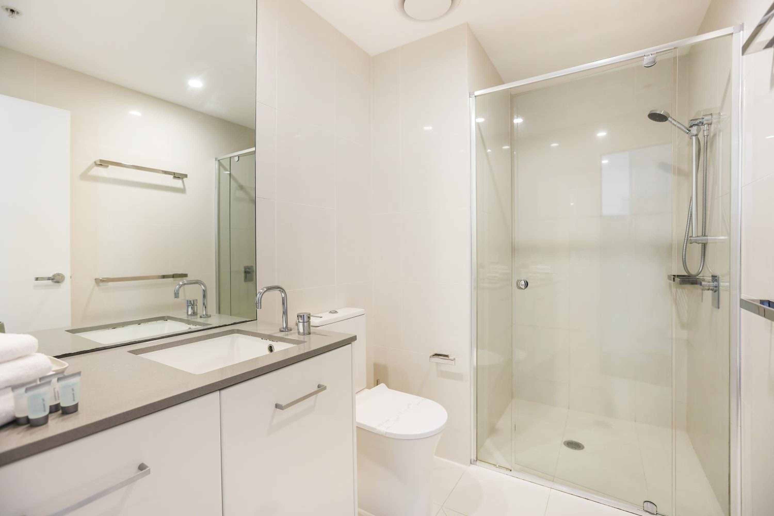 Circle on Cavill 2, 3, 4 & 5 Bedroom SkyHomes & SUB PENTHOUSES by Gold Coast Holidays