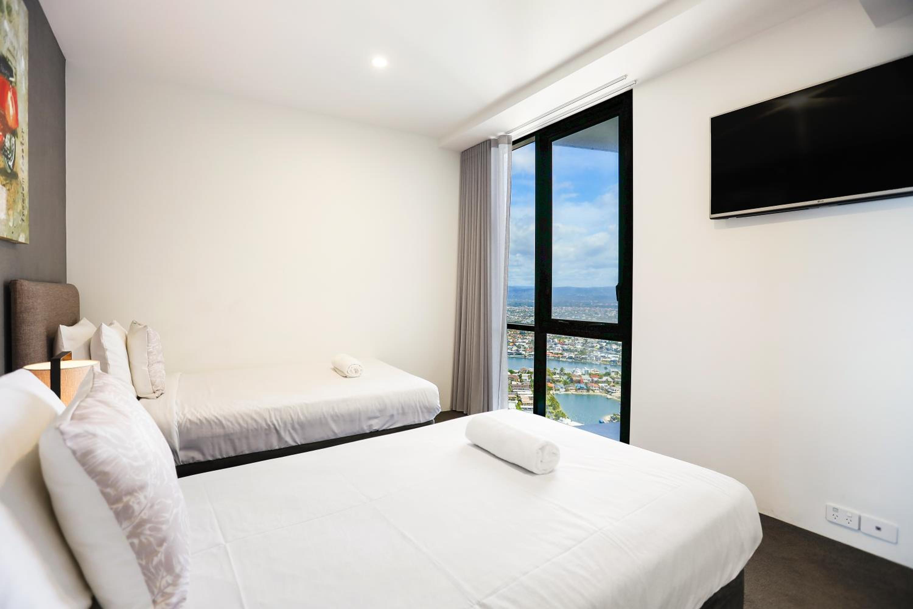 Circle on Cavill 2, 3, 4 & 5 Bedroom SkyHomes & SUB PENTHOUSES by Gold Coast Holidays