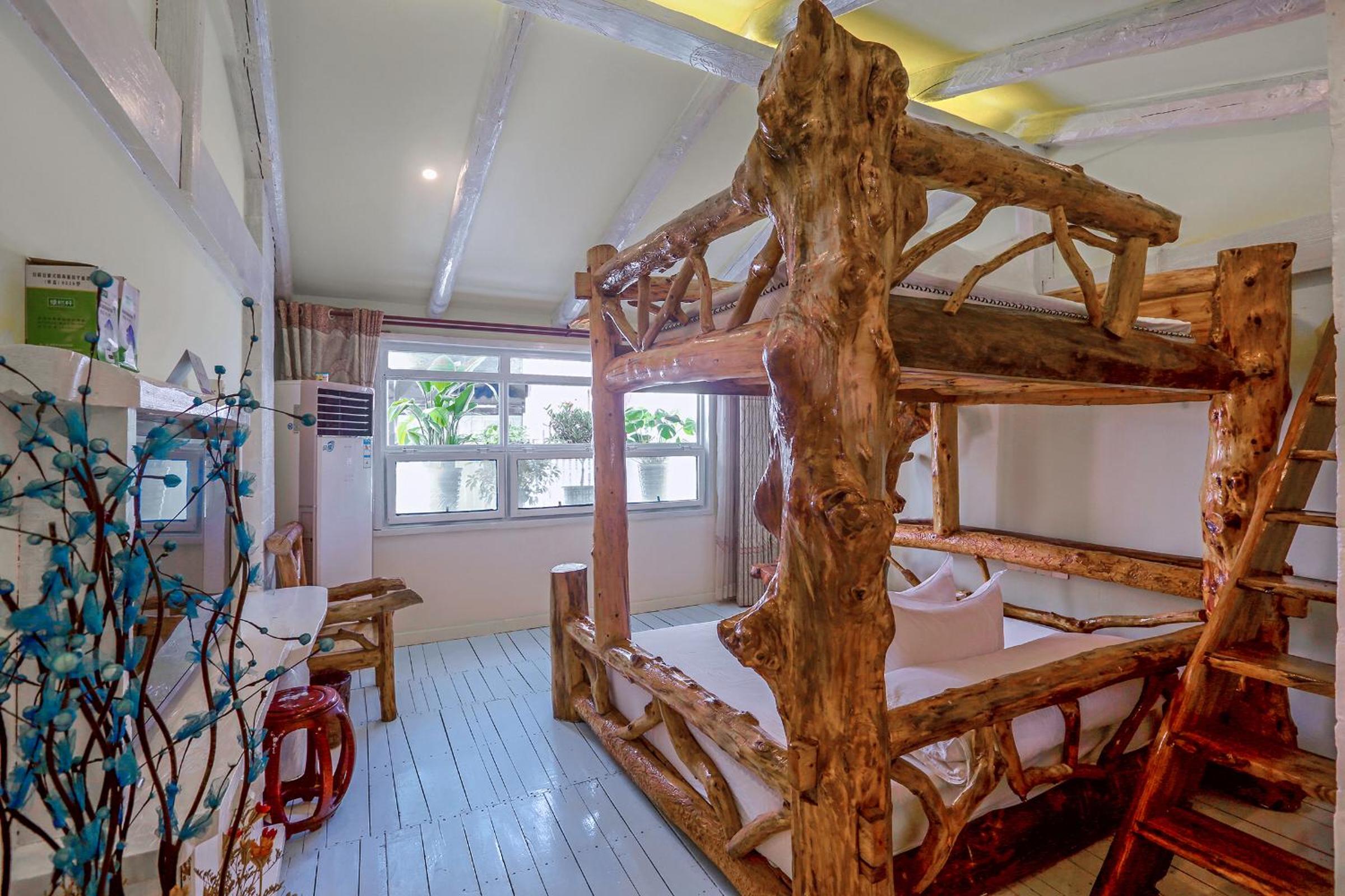 Zhoujia Hostel