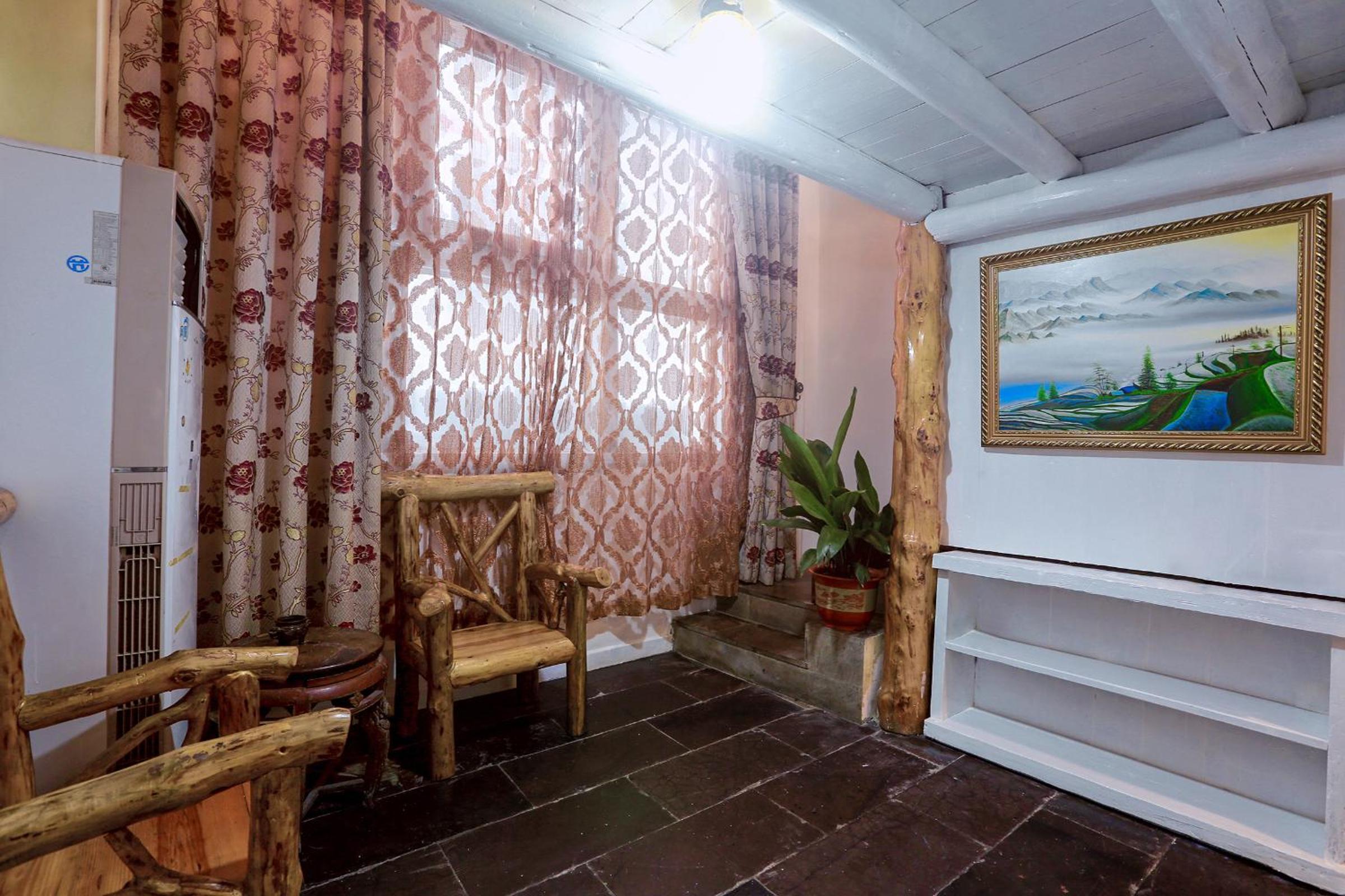 Zhoujia Hostel
