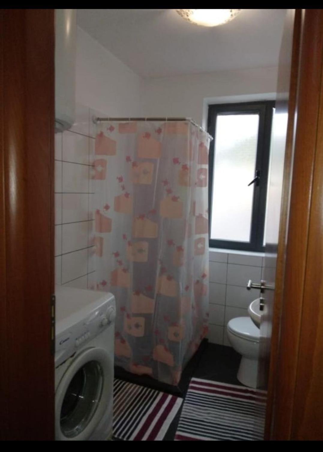 Cozy apartment, near US Embassy!