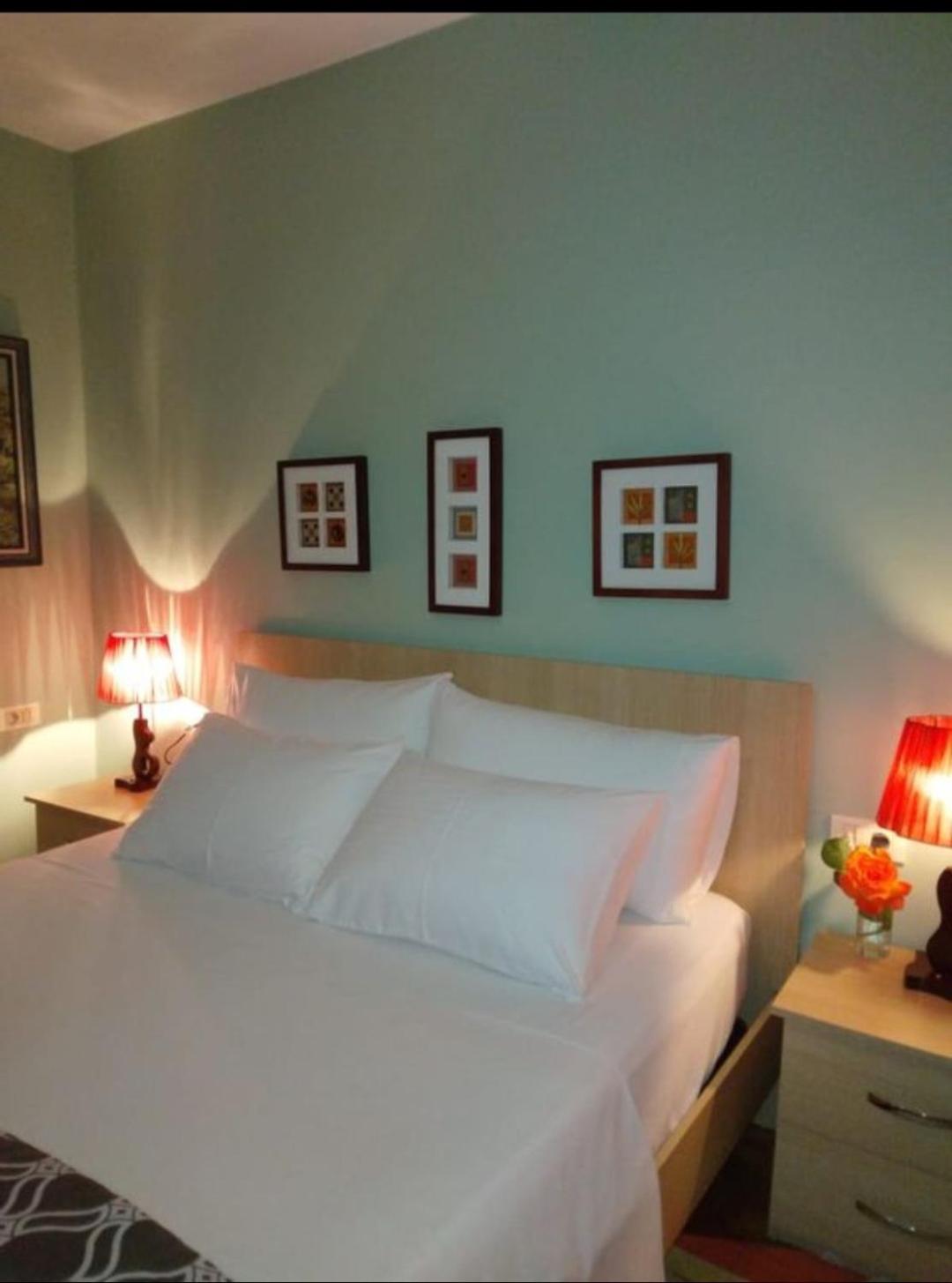 Cozy apartment, near US Embassy!