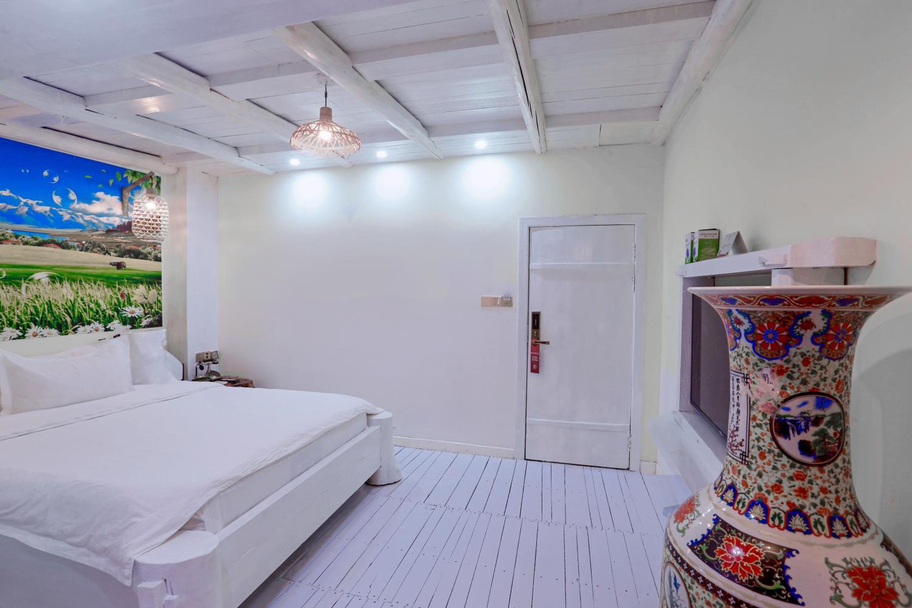 Zhoujia Hostel
