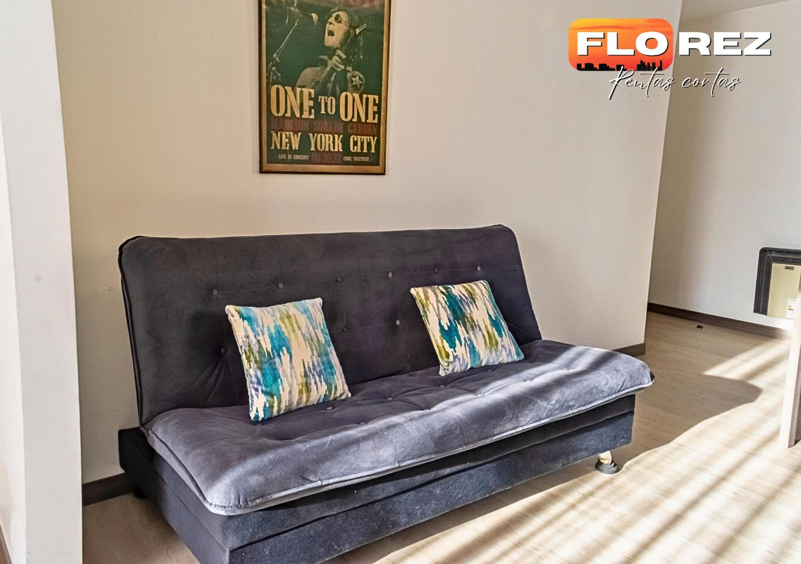 FLOREZ APT5 - Minimalista, Céntrico con Calefacción