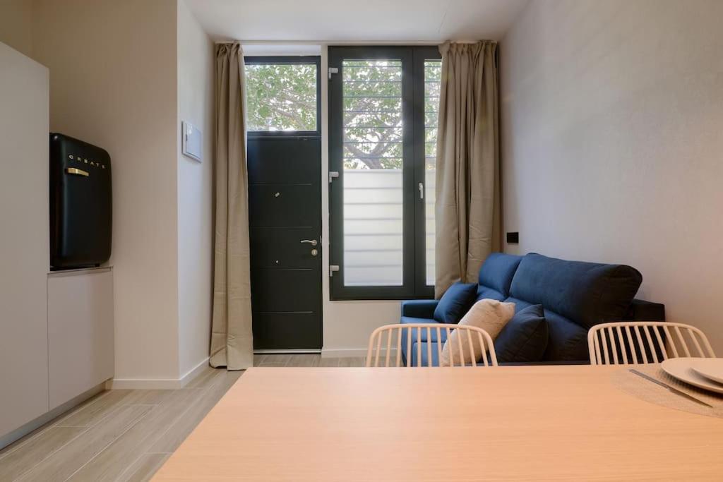 Romantic Apartment N6 Oceanografico Virkin Suites