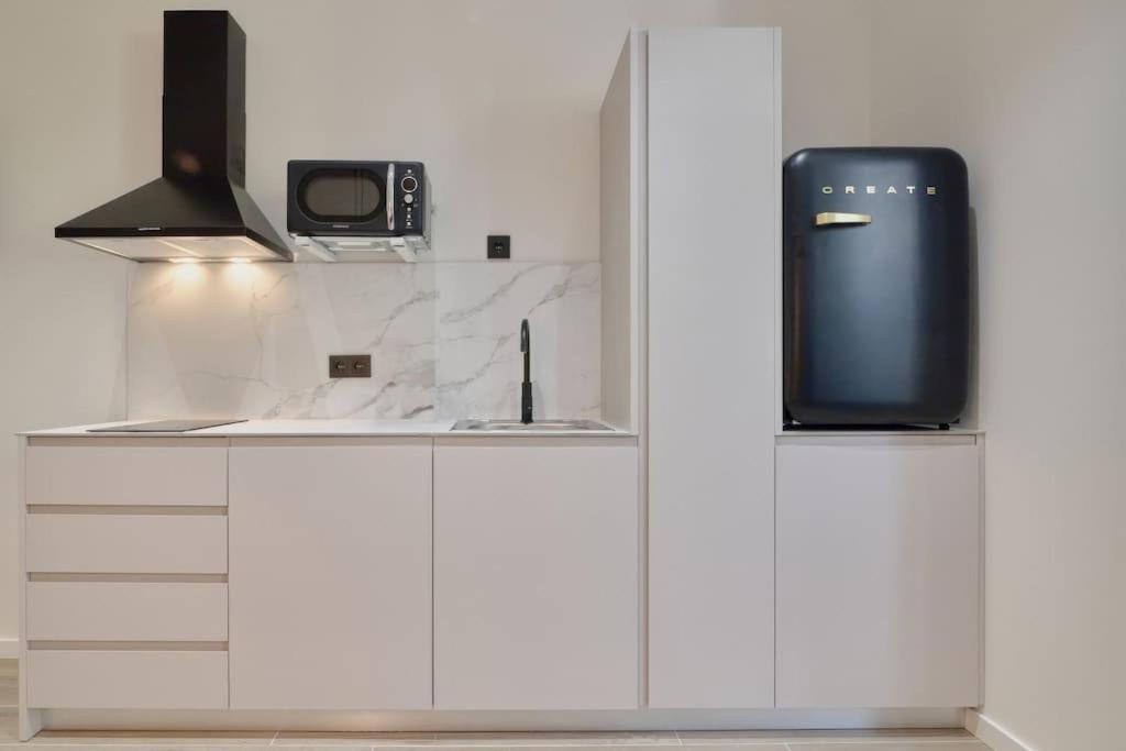 Romantic Apartment N6 Oceanografico Virkin Suites