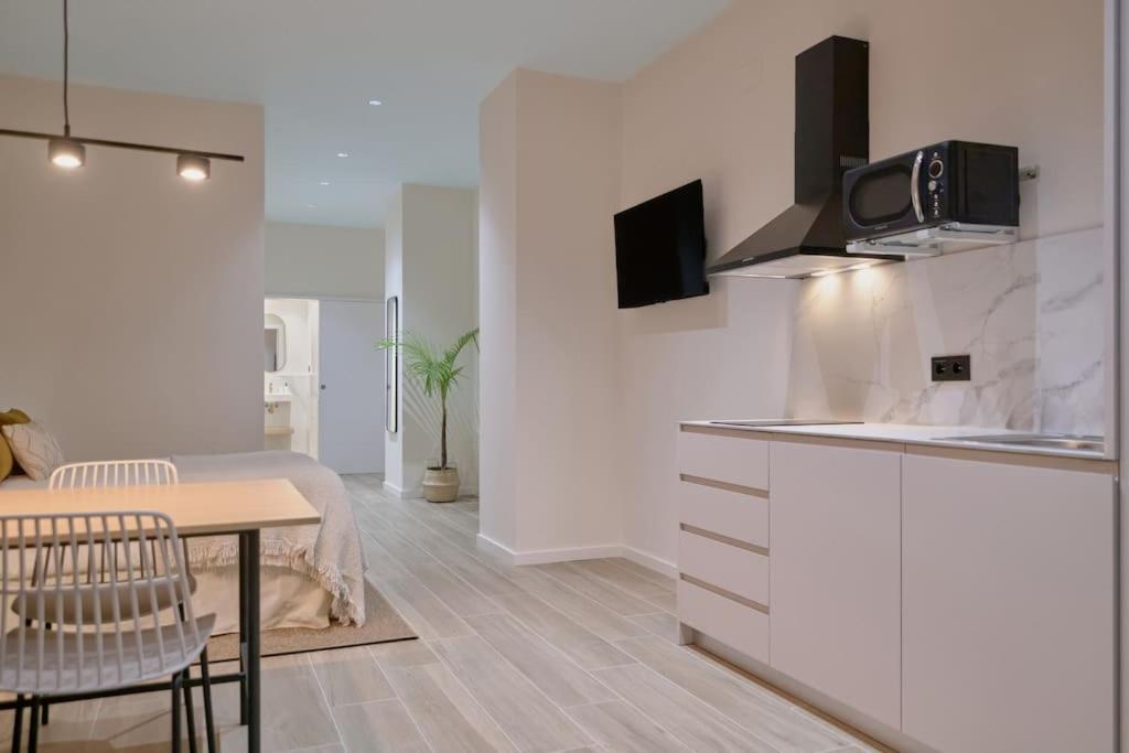 Romantic Apartment N6 Oceanografico Virkin Suites