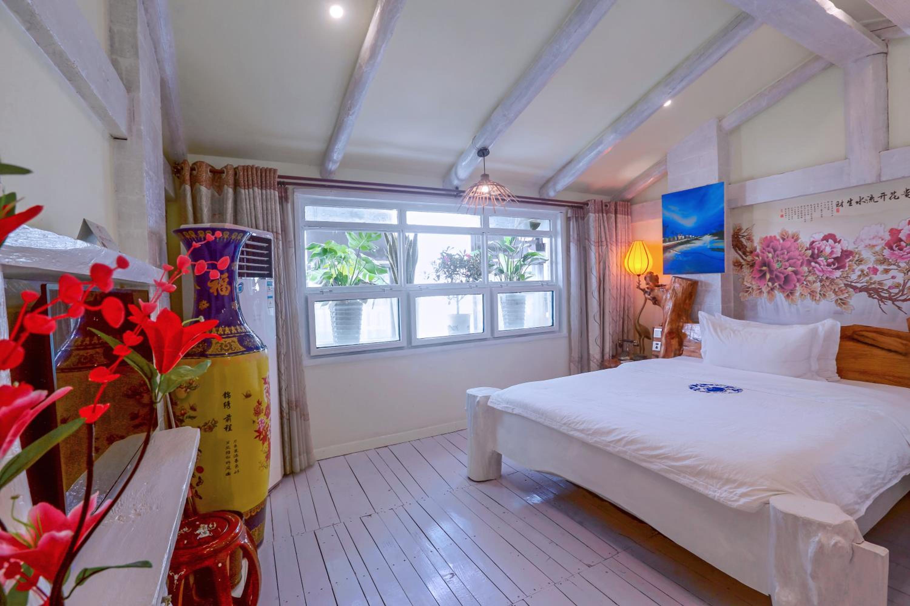 Zhoujia Hostel