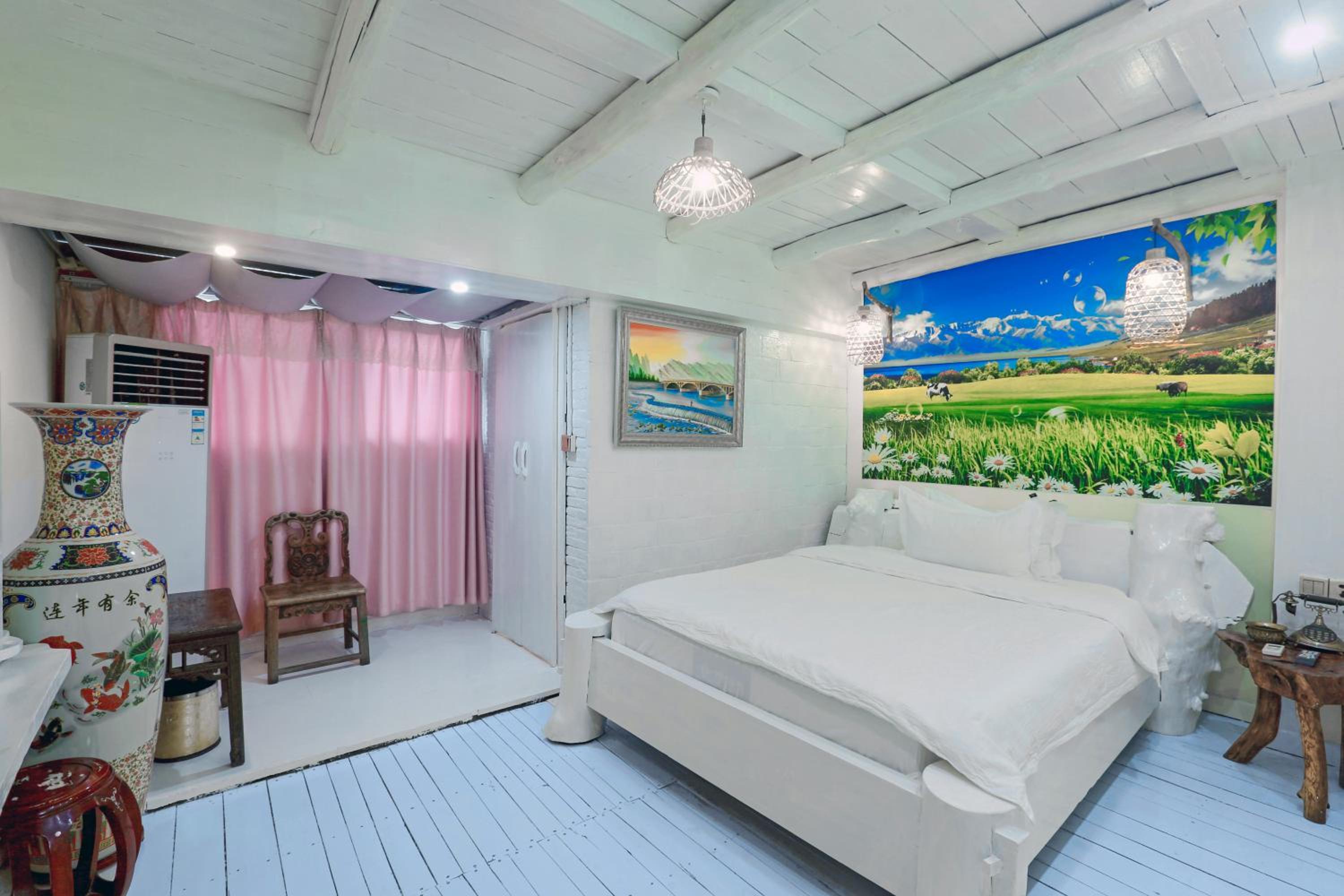 Zhoujia Hostel