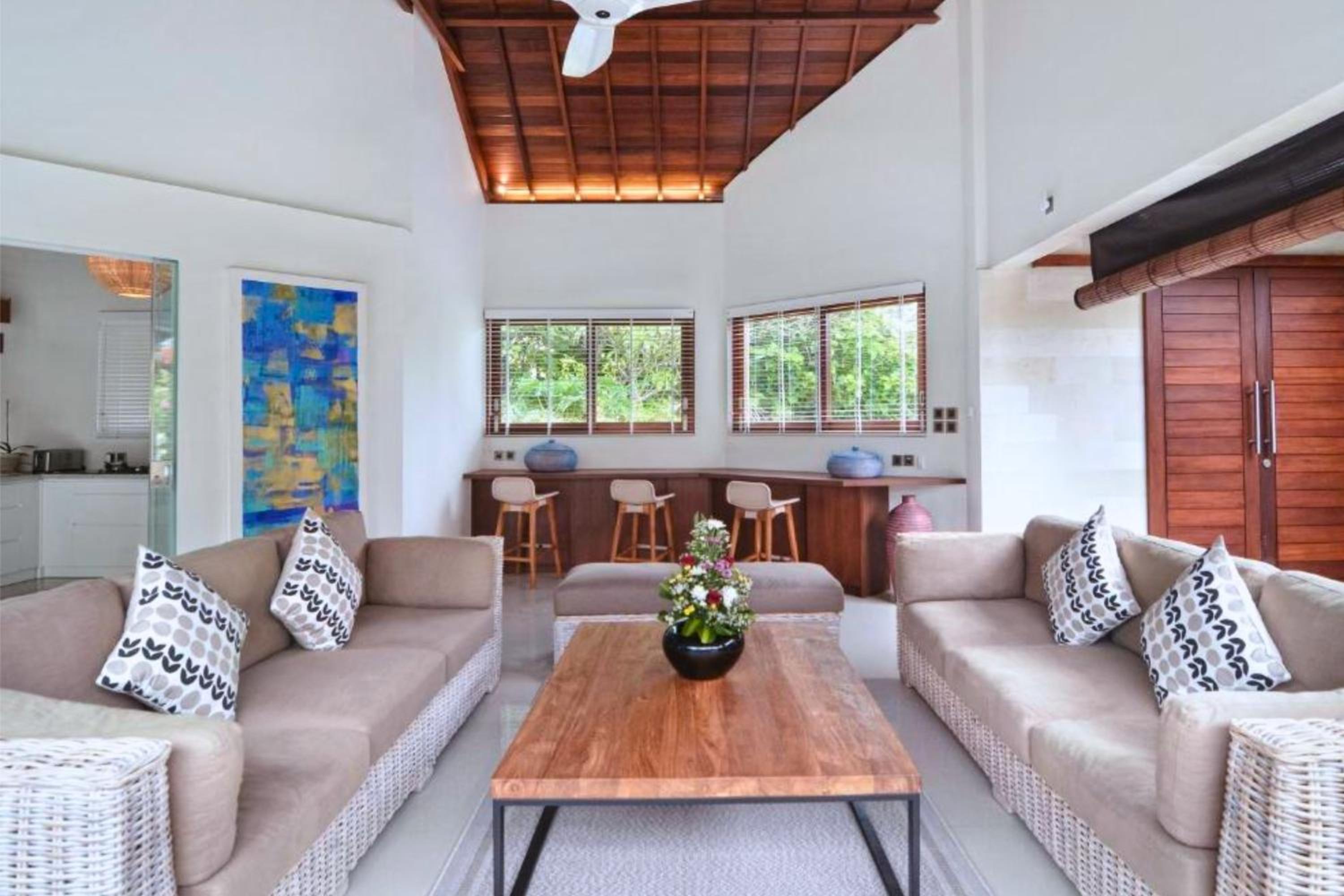 Nareswari 3 BR Private Pool Villa ZN110 view 4