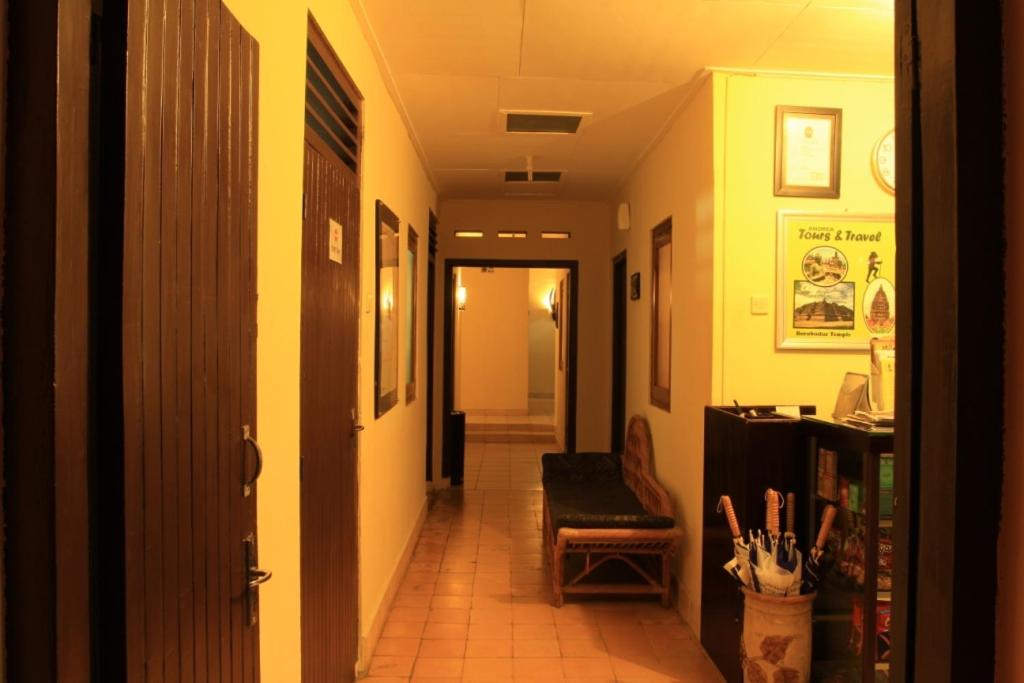 Photo 9