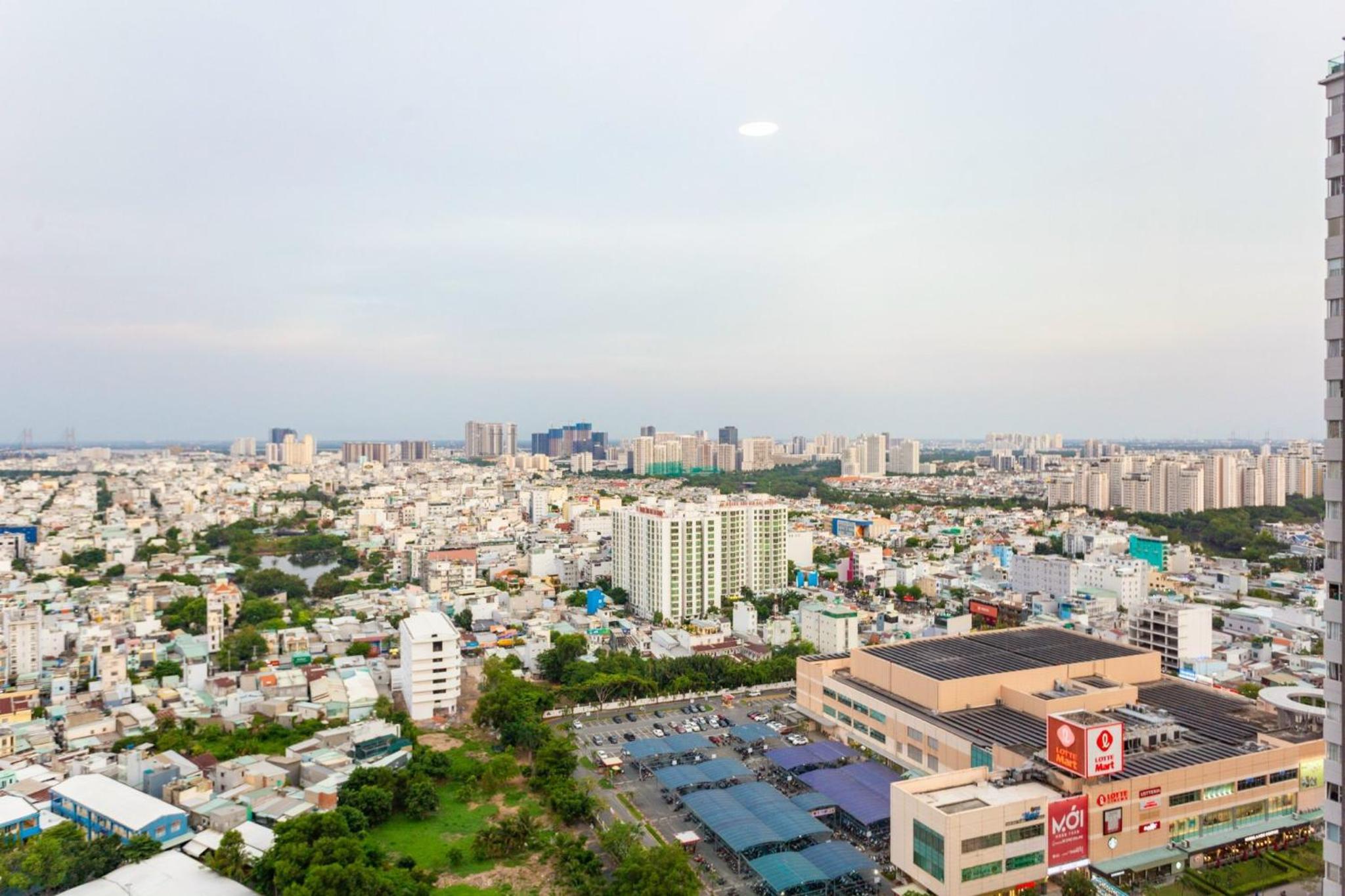 Genius SaiGon - Sunrise City View D7