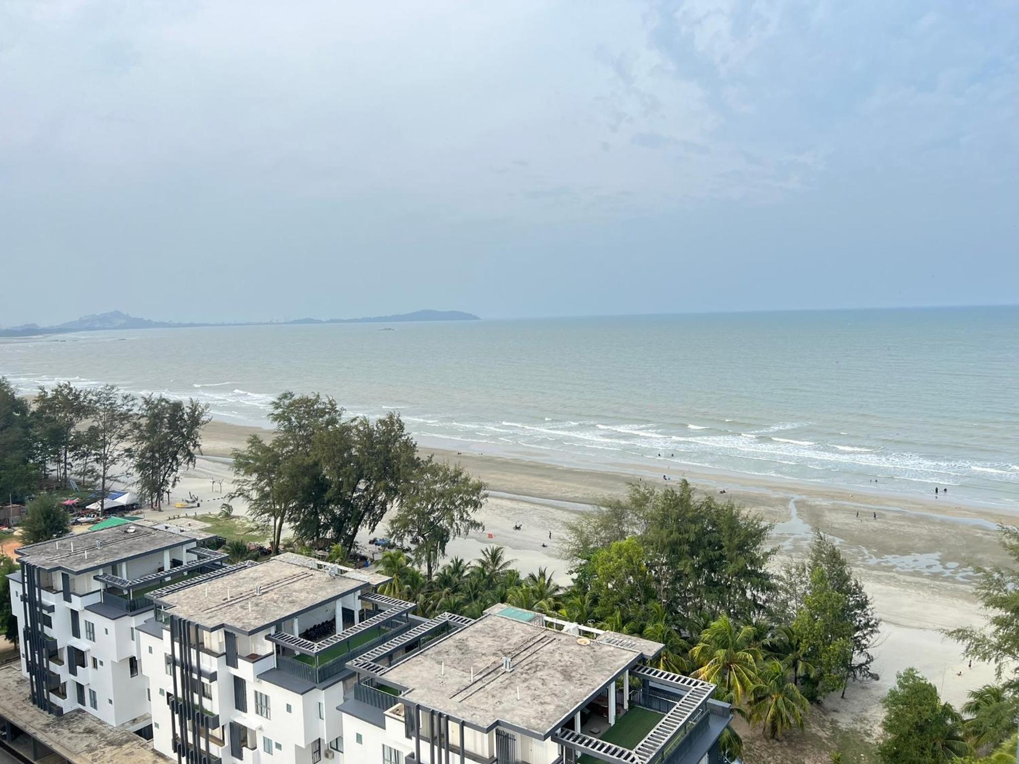VitaminSEA5 Seaview 6PAX Studio Netflix A-13-3