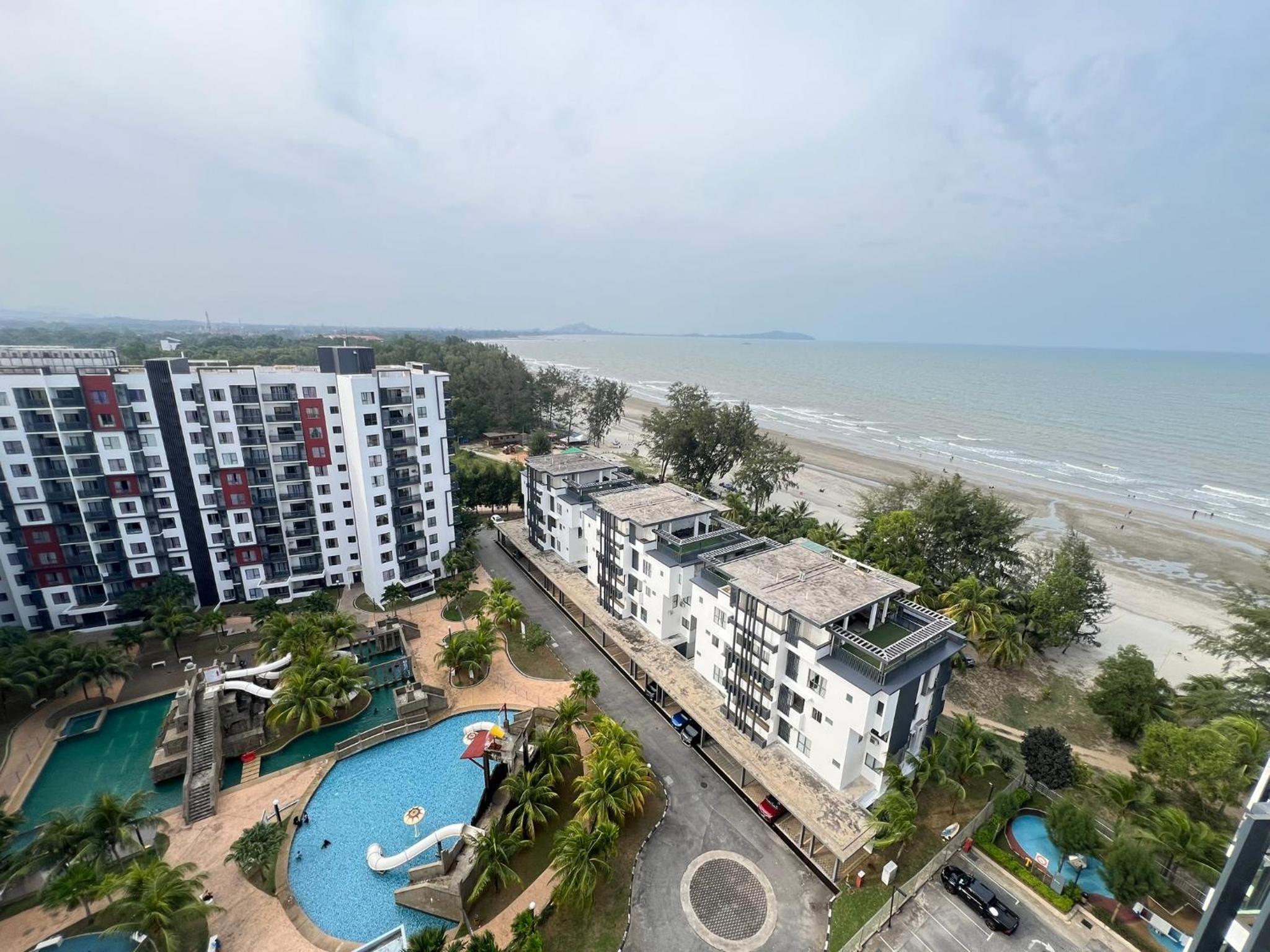 VitaminSEA5 Seaview 6PAX Studio Netflix A-13-3