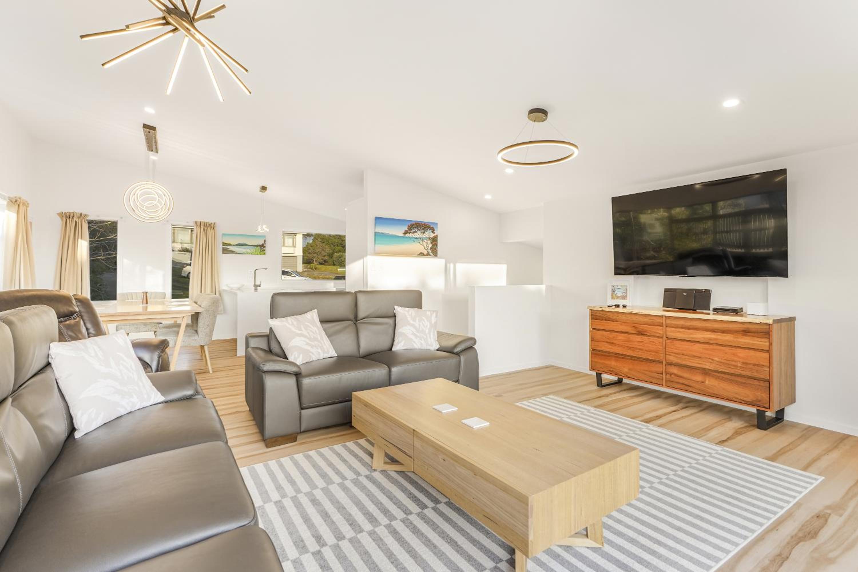 Peninsula Paradise - Raglan Holiday Home view 5
