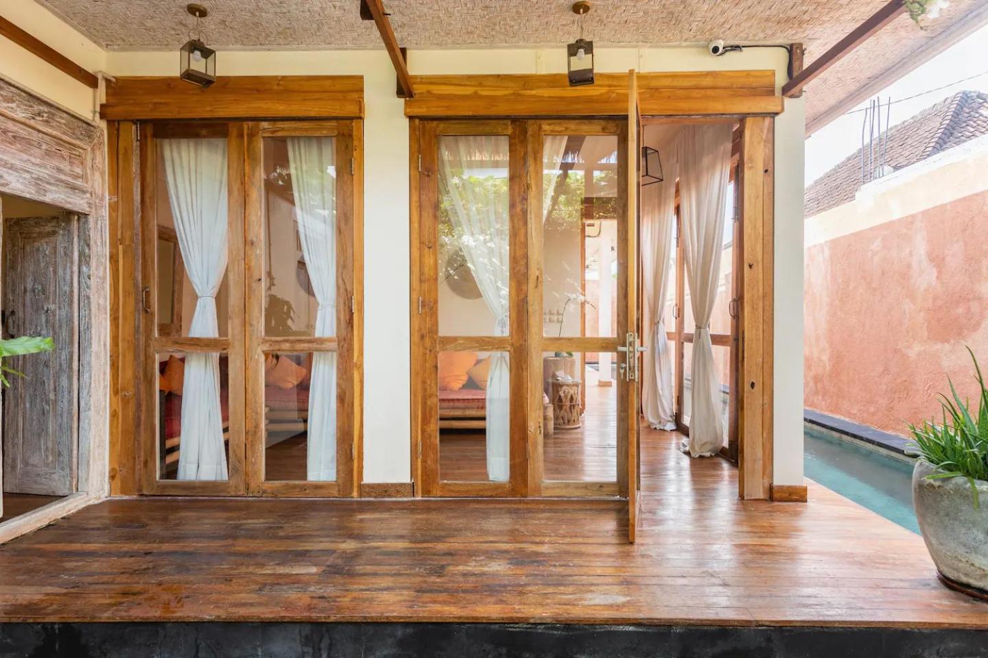 Villa Pisces - 2 Bedrooms Villa with Private Pool at Kerobokan