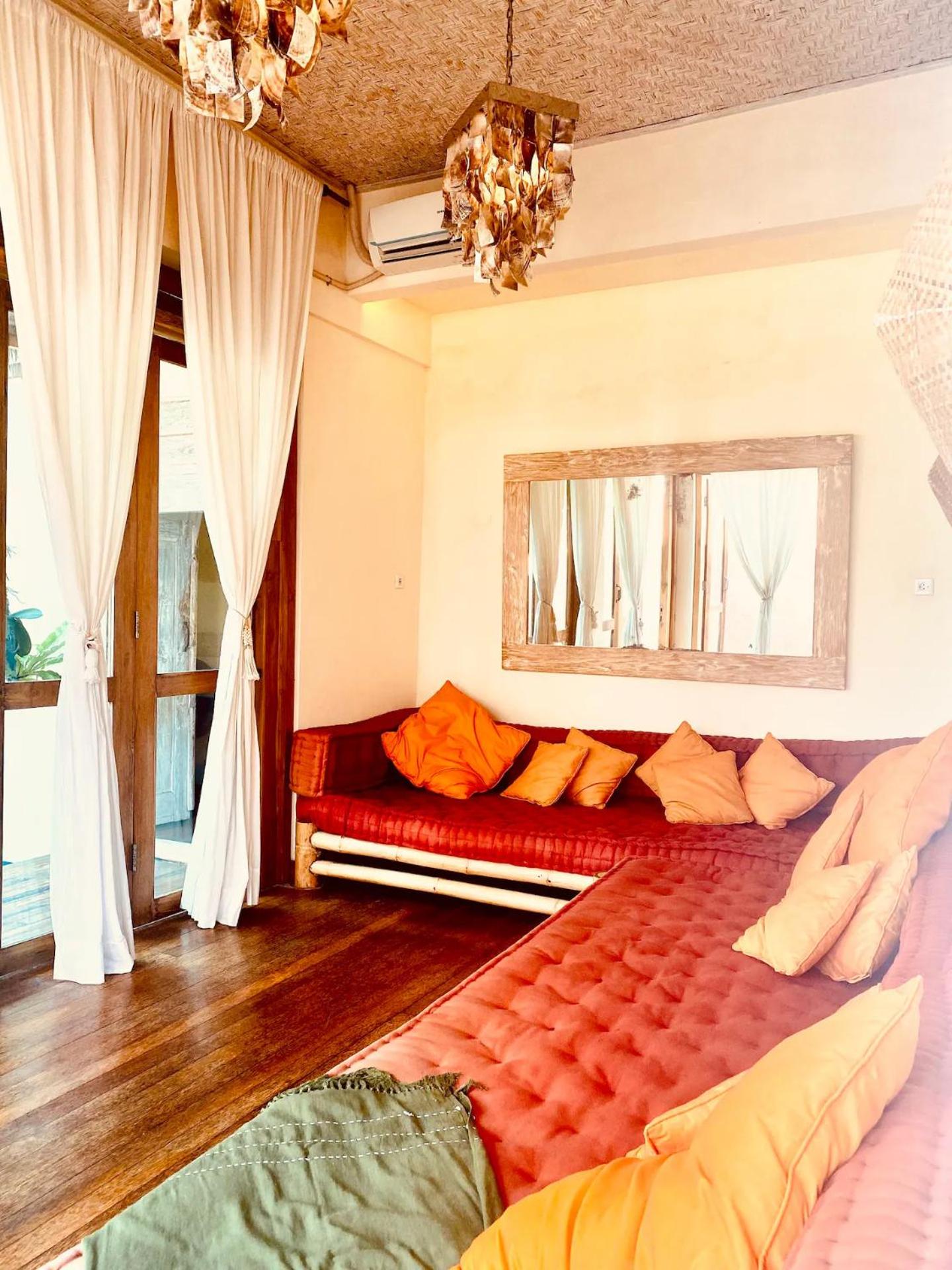 Villa Pisces - 2 Bedrooms Villa with Private Pool at Kerobokan